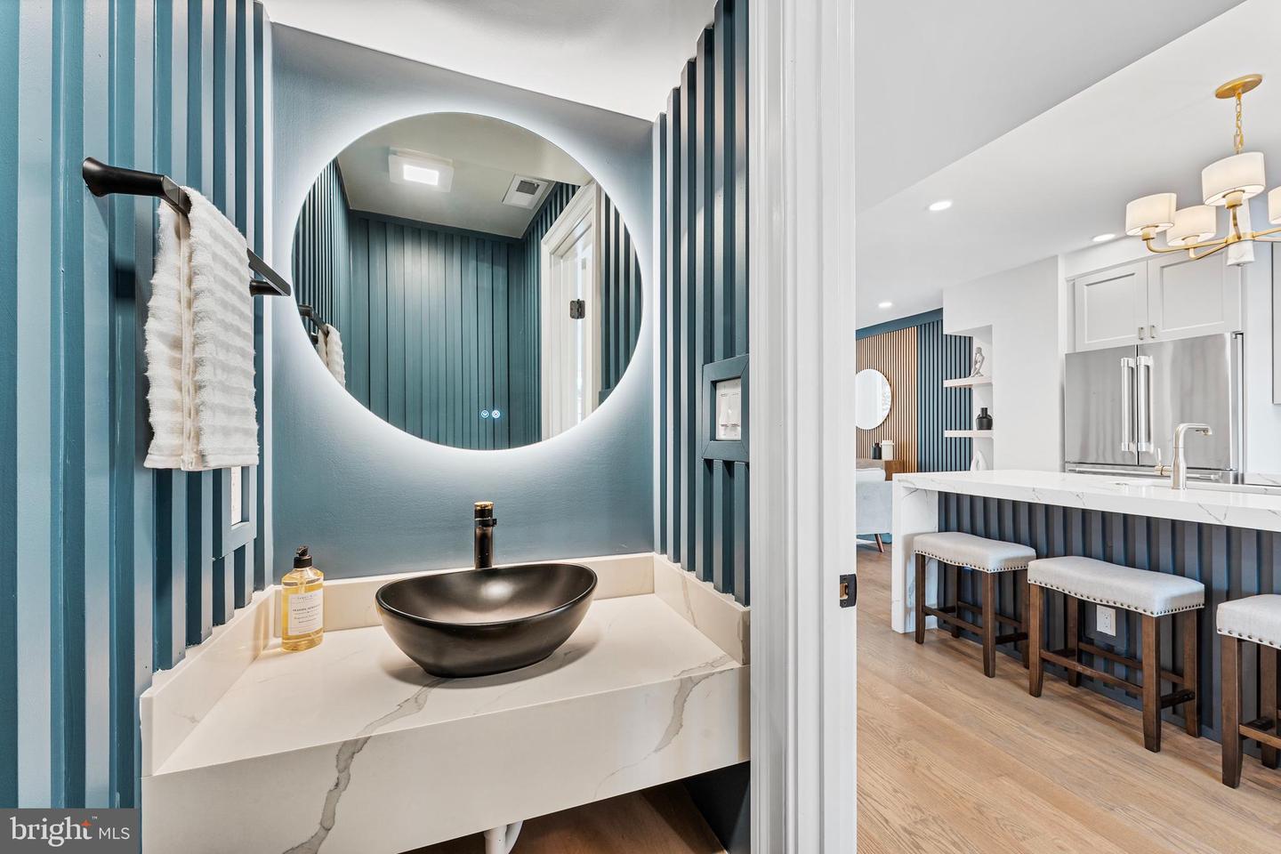 646 LEXINGTON PL NE, WASHINGTON, District Of Columbia 20002, 6 Bedrooms Bedrooms, ,4 BathroomsBathrooms,Residential,For sale,646 LEXINGTON PL NE,DCDC2204078 MLS # DCDC2204078