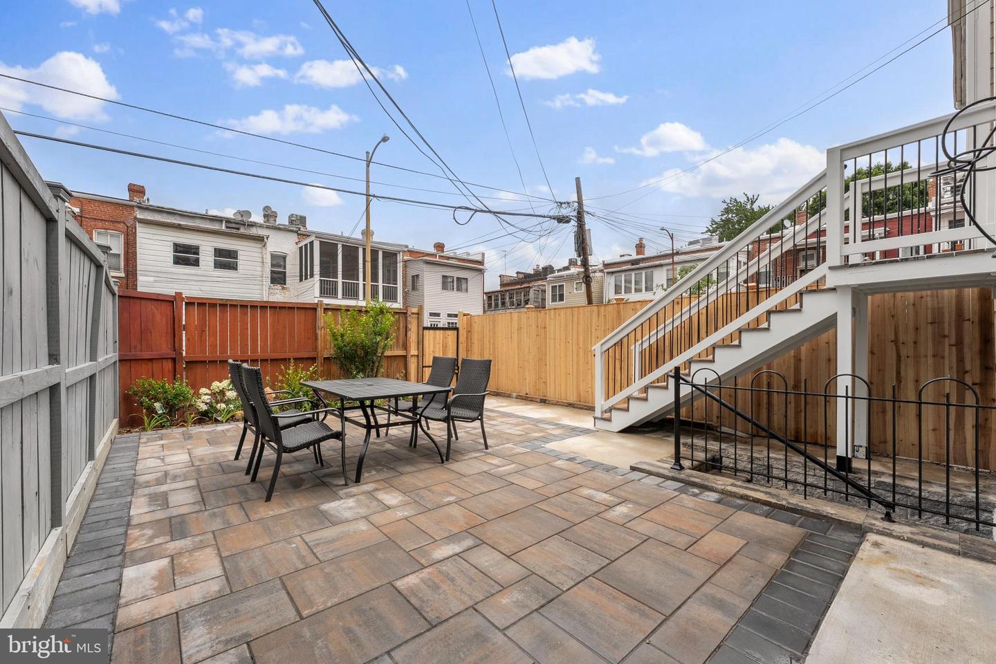 646 LEXINGTON PL NE, WASHINGTON, District Of Columbia 20002, 6 Bedrooms Bedrooms, ,4 BathroomsBathrooms,Residential,For sale,646 LEXINGTON PL NE,DCDC2204078 MLS # DCDC2204078