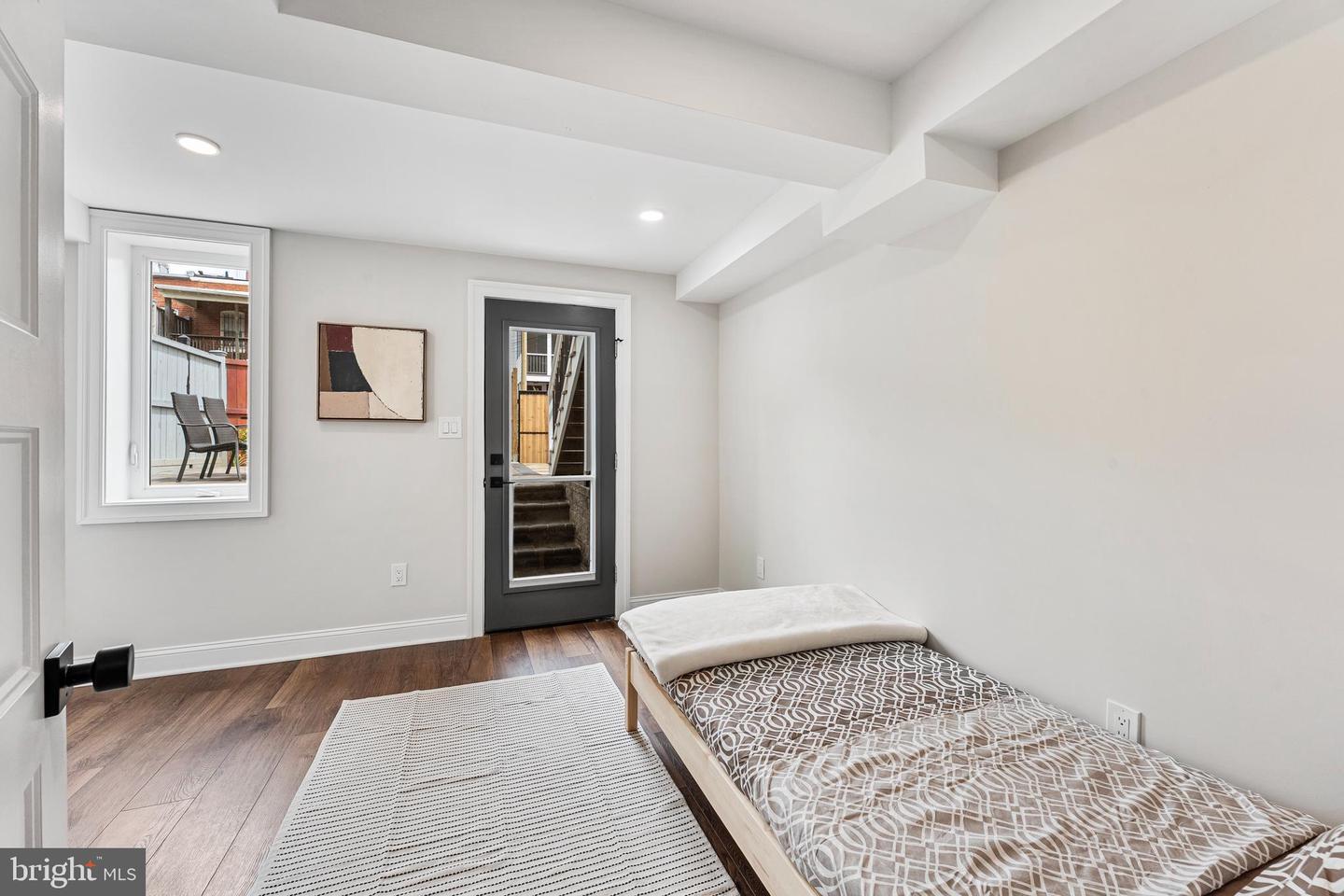 646 LEXINGTON PL NE, WASHINGTON, District Of Columbia 20002, 6 Bedrooms Bedrooms, ,4 BathroomsBathrooms,Residential,For sale,646 LEXINGTON PL NE,DCDC2204078 MLS # DCDC2204078