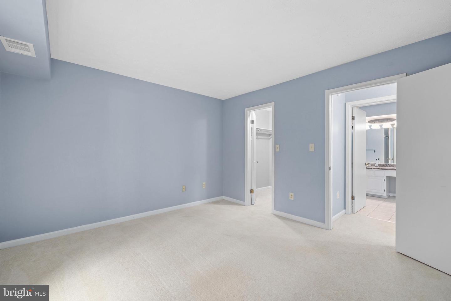 7620 WILLOW POINT DR #7620, FALLS CHURCH, Virginia 22042, 2 Bedrooms Bedrooms, ,2 BathroomsBathrooms,Residential,For sale,7620 WILLOW POINT DR #7620,VAFX2245570 MLS # VAFX2245570