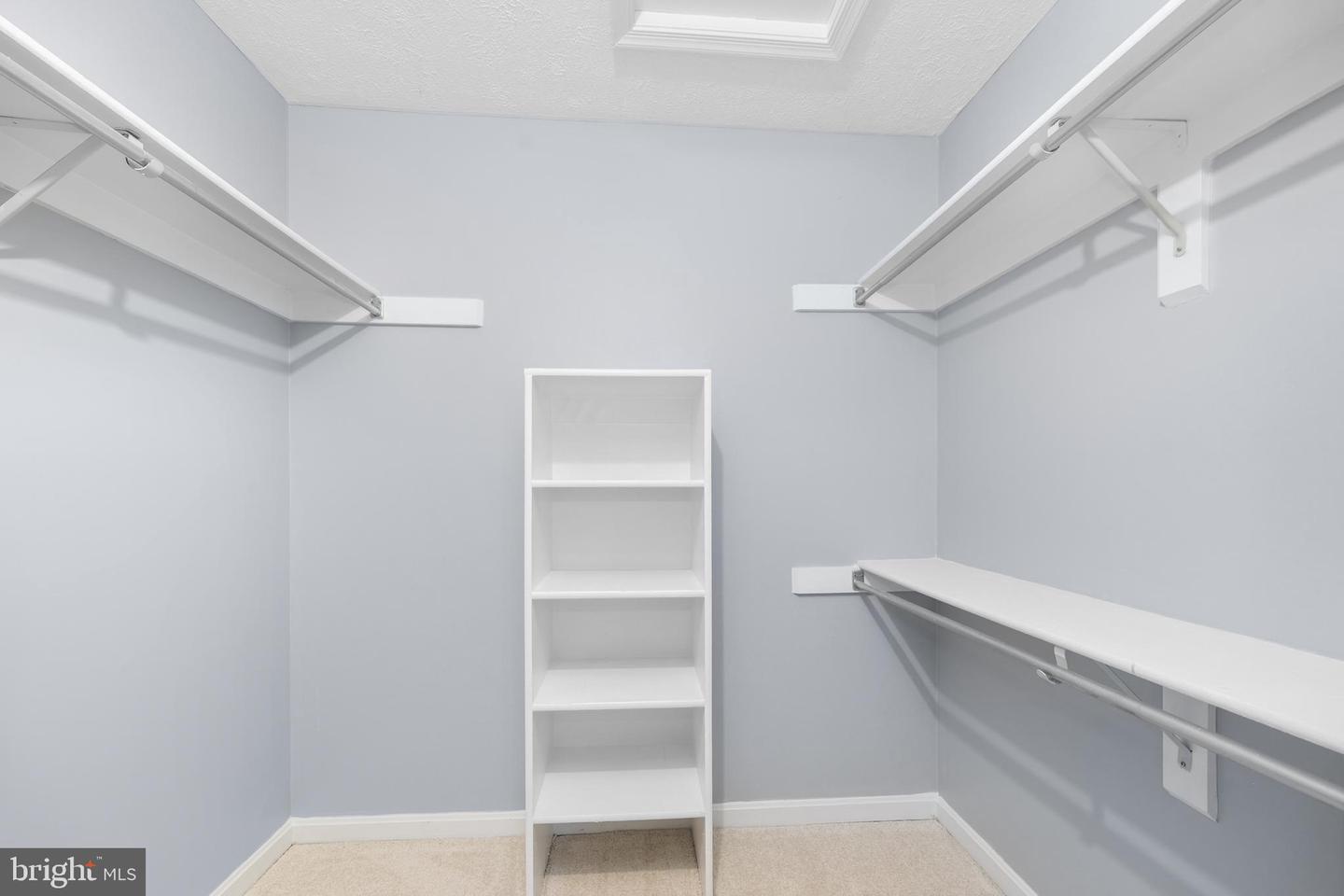 7620 WILLOW POINT DR #7620, FALLS CHURCH, Virginia 22042, 2 Bedrooms Bedrooms, ,2 BathroomsBathrooms,Residential,For sale,7620 WILLOW POINT DR #7620,VAFX2245570 MLS # VAFX2245570