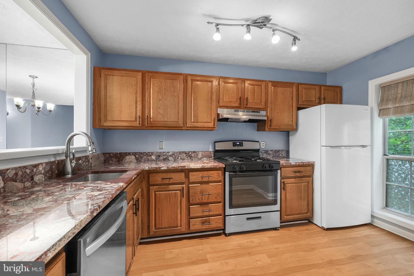 7620 WILLOW POINT DR #7620, FALLS CHURCH, Virginia 22042, 2 Bedrooms Bedrooms, ,2 BathroomsBathrooms,Residential,For sale,7620 WILLOW POINT DR #7620,VAFX2245570 MLS # VAFX2245570