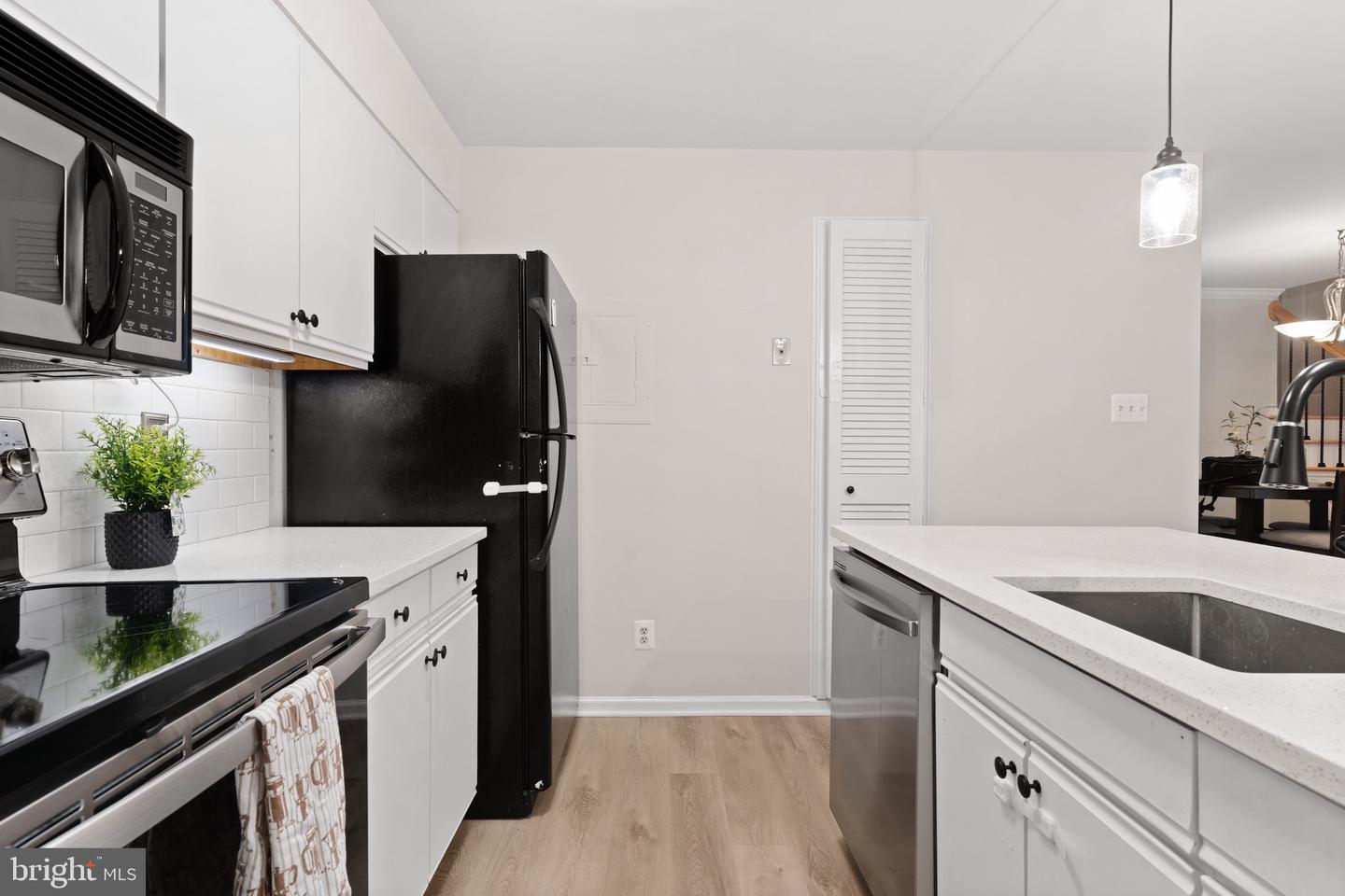 12909 ROUTE 50 #12909A, FAIRFAX, Virginia 22033, 2 Bedrooms Bedrooms, ,2 BathroomsBathrooms,Residential,For sale,12909 ROUTE 50 #12909A,VAFX2245898 MLS # VAFX2245898