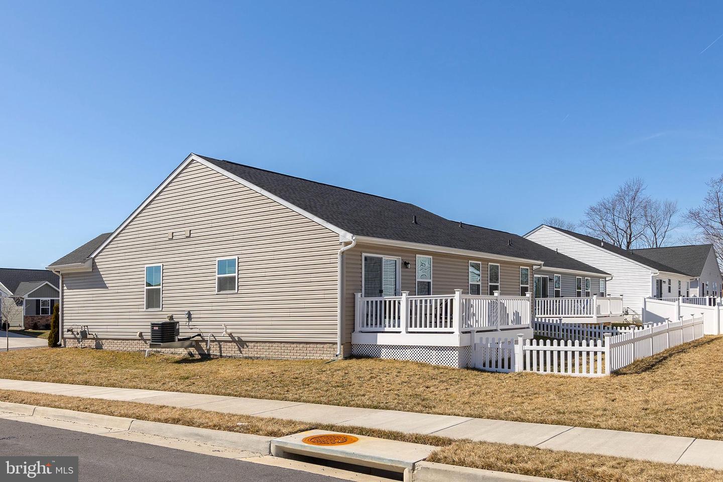 123 BUENA VISTA DR, STEPHENS CITY, Virginia 22655, 3 Bedrooms Bedrooms, ,3 BathroomsBathrooms,Residential,For sale,123 BUENA VISTA DR,VAFV2034726 MLS # VAFV2034726