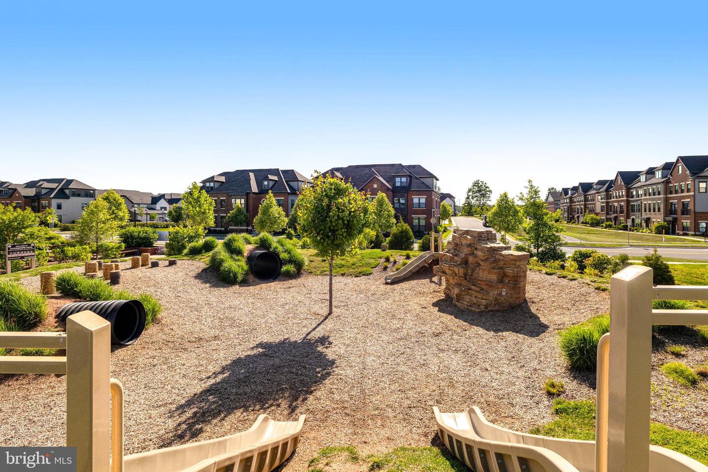 43372 WHITEHEAD TER, ASHBURN, Virginia 20148, 4 Bedrooms Bedrooms, ,3 BathroomsBathrooms,Residential,For sale,43372 WHITEHEAD TER,VALO2099326 MLS # VALO2099326