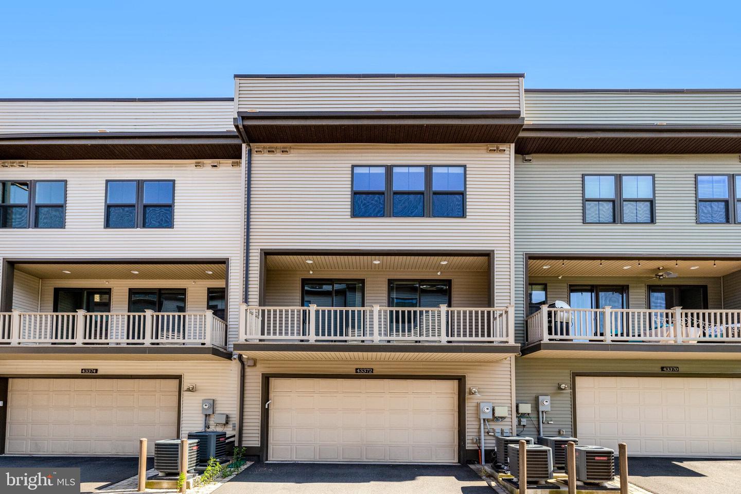 43372 WHITEHEAD TER, ASHBURN, Virginia 20148, 4 Bedrooms Bedrooms, ,3 BathroomsBathrooms,Residential,For sale,43372 WHITEHEAD TER,VALO2099326 MLS # VALO2099326