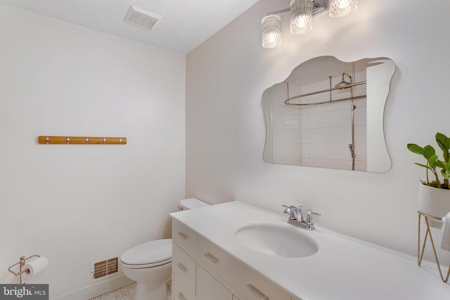16104 BENEDICT CT, WOODBRIDGE, Virginia 22191, 3 Bedrooms Bedrooms, ,2 BathroomsBathrooms,Residential,For sale,16104 BENEDICT CT,VAPW2096860 MLS # VAPW2096860