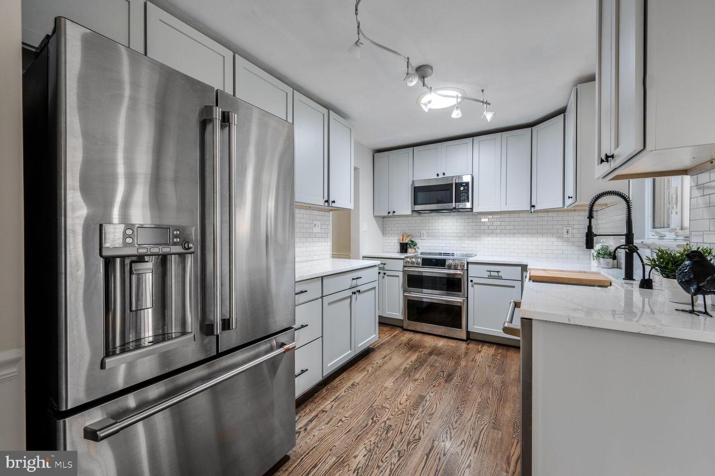 3101 N THOMAS ST, ARLINGTON, Virginia 22207, 5 Bedrooms Bedrooms, ,3 BathroomsBathrooms,Residential,For sale,3101 N THOMAS ST,VAAR2059132 MLS # VAAR2059132