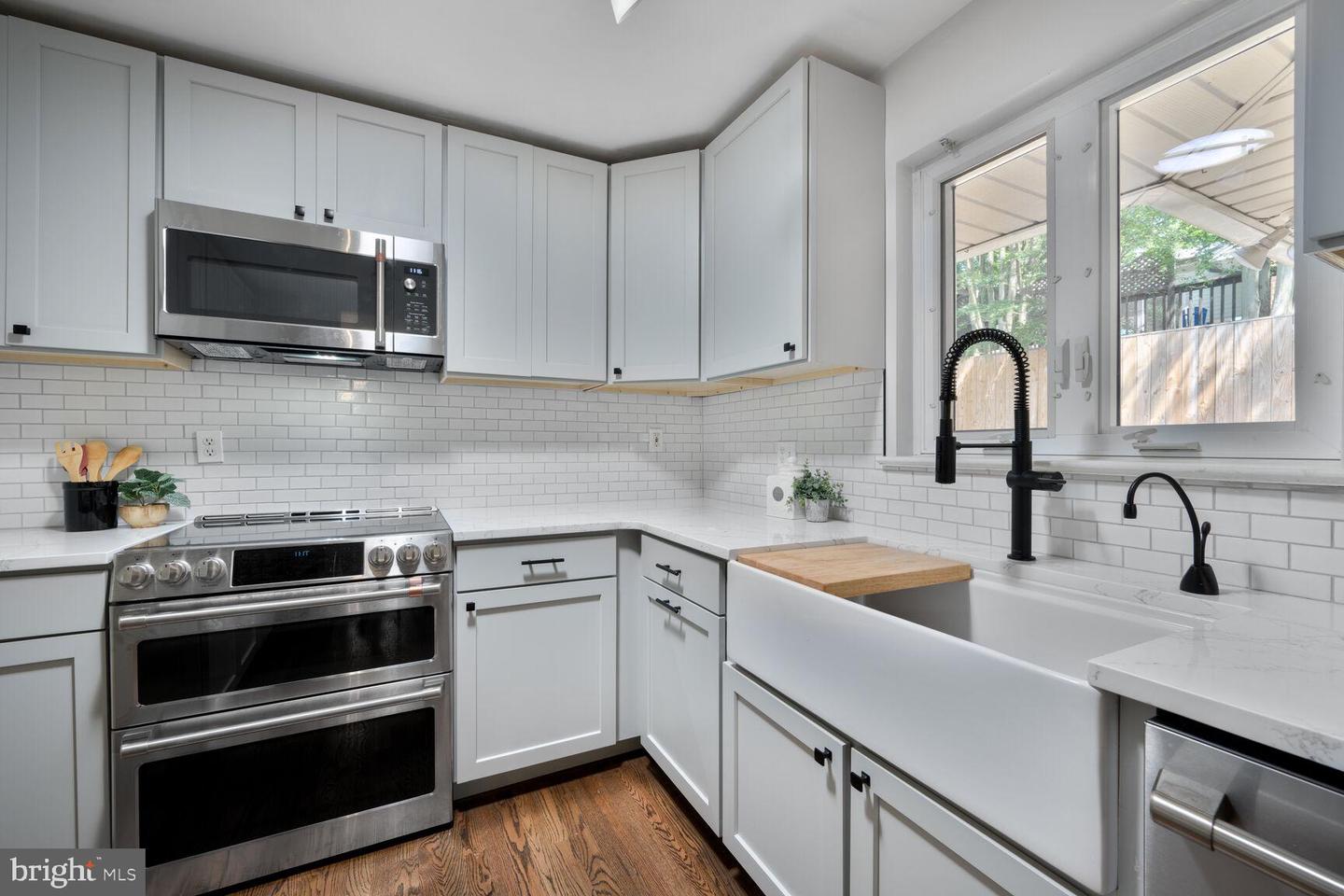 3101 N THOMAS ST, ARLINGTON, Virginia 22207, 5 Bedrooms Bedrooms, ,3 BathroomsBathrooms,Residential,For sale,3101 N THOMAS ST,VAAR2059132 MLS # VAAR2059132