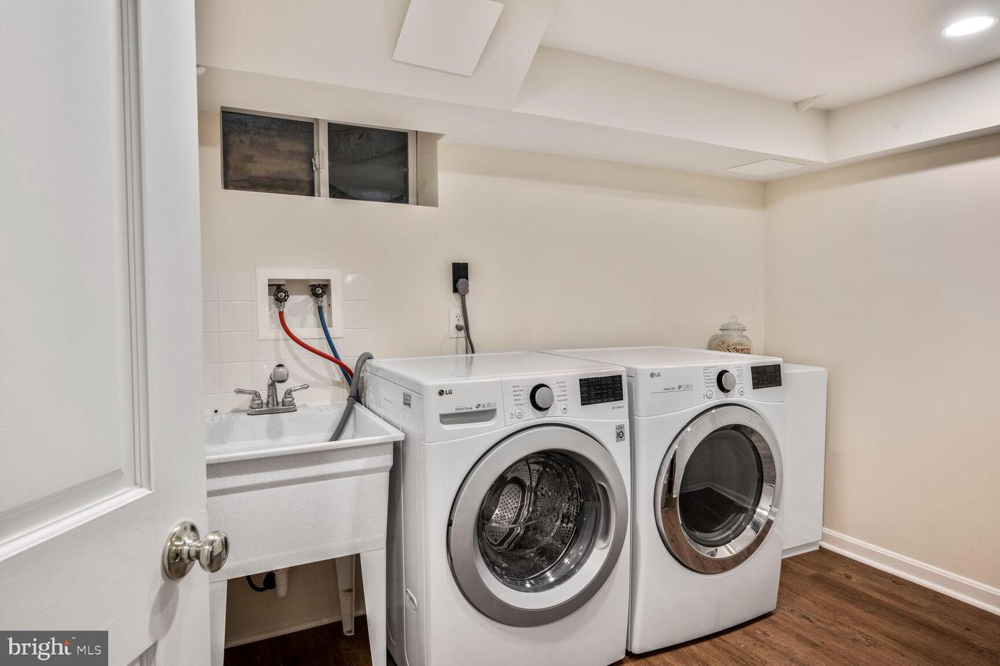 3101 N THOMAS ST, ARLINGTON, Virginia 22207, 5 Bedrooms Bedrooms, ,3 BathroomsBathrooms,Residential,For sale,3101 N THOMAS ST,VAAR2059132 MLS # VAAR2059132