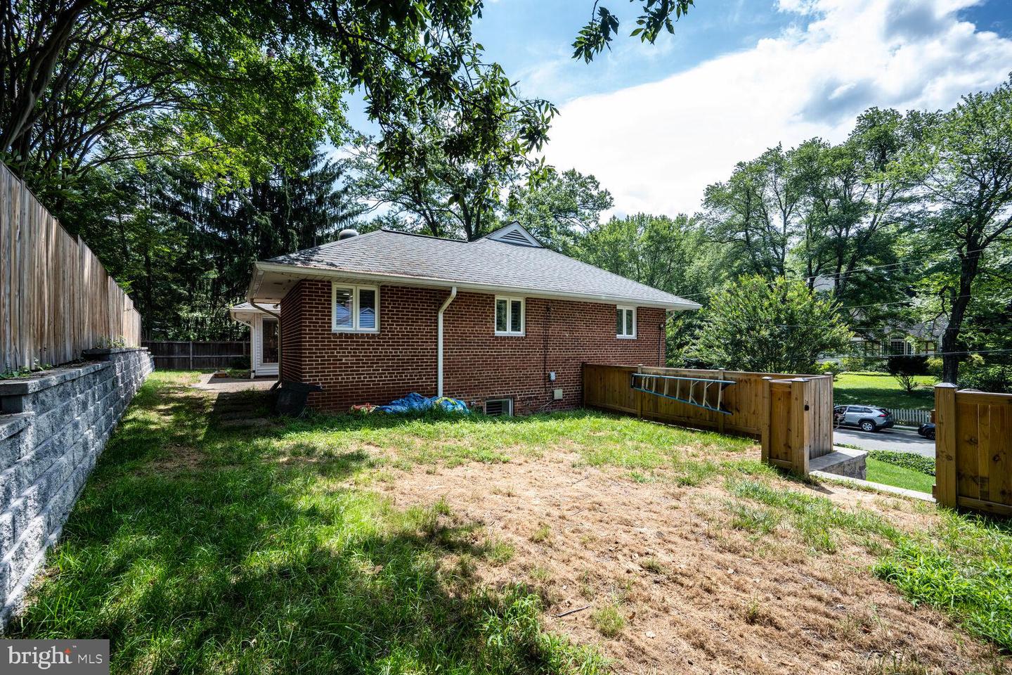 3101 N THOMAS ST, ARLINGTON, Virginia 22207, 5 Bedrooms Bedrooms, ,3 BathroomsBathrooms,Residential,For sale,3101 N THOMAS ST,VAAR2059132 MLS # VAAR2059132