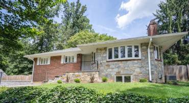 3101 N THOMAS ST, ARLINGTON, Virginia 22207, 5 Bedrooms Bedrooms, ,3 BathroomsBathrooms,Residential,For sale,3101 N THOMAS ST,VAAR2059132 MLS # VAAR2059132