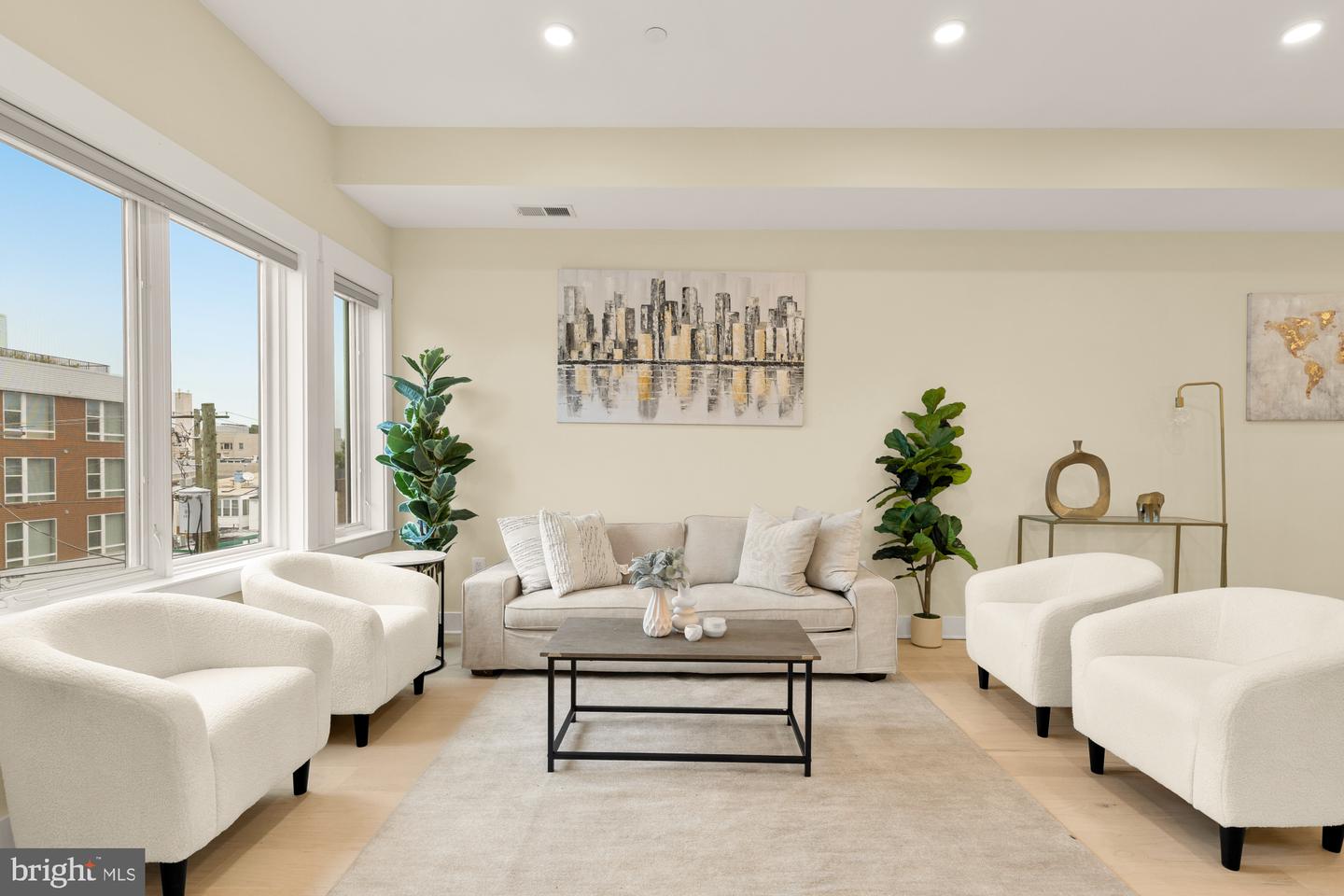 822 KENNEDY ST NW #8, WASHINGTON, District Of Columbia 20011, 2 Bedrooms Bedrooms, ,2 BathroomsBathrooms,Residential,For sale,822 KENNEDY ST NW #8,DCDC2205740 MLS # DCDC2205740