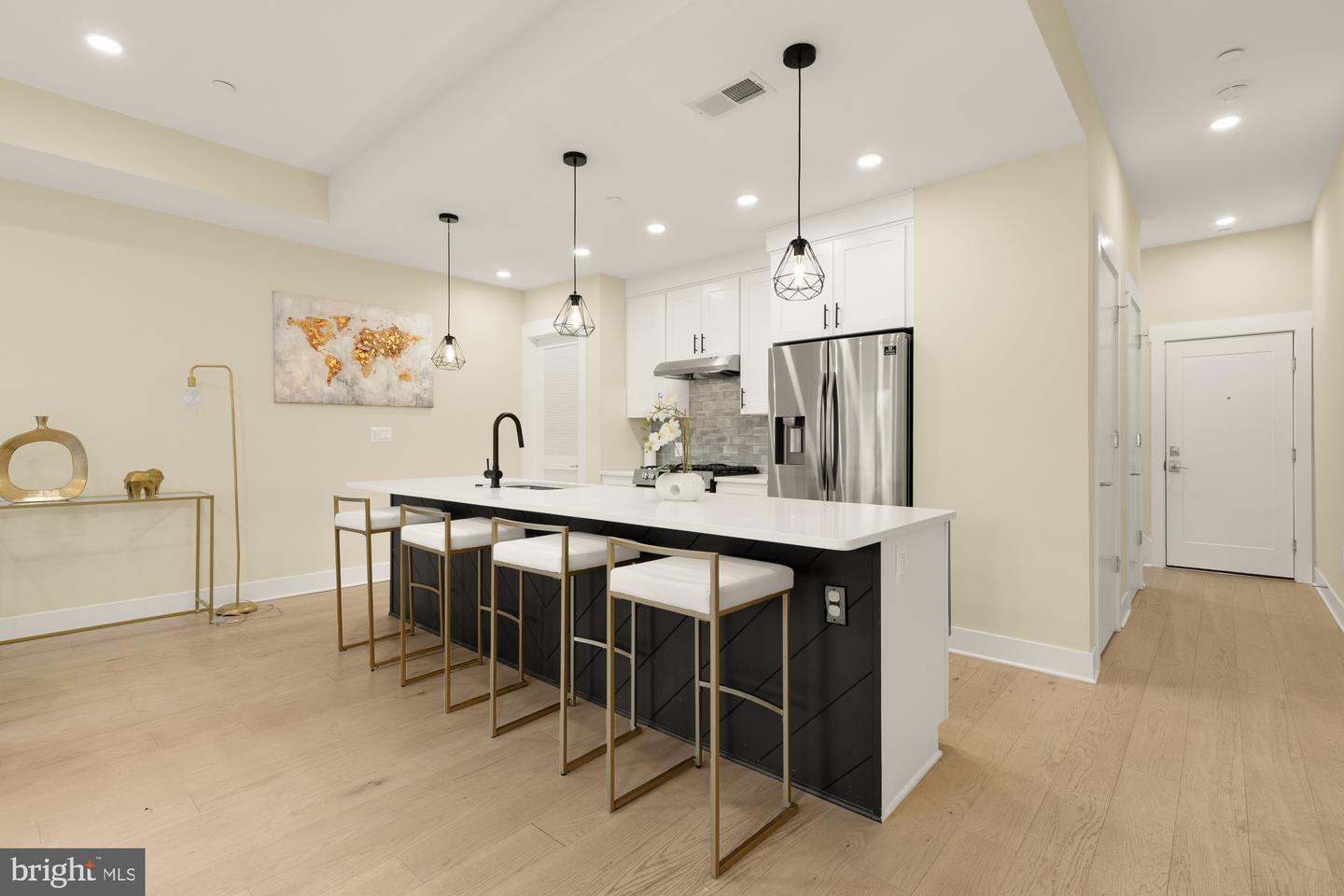 822 KENNEDY ST NW #8, WASHINGTON, District Of Columbia 20011, 2 Bedrooms Bedrooms, ,2 BathroomsBathrooms,Residential,For sale,822 KENNEDY ST NW #8,DCDC2205740 MLS # DCDC2205740