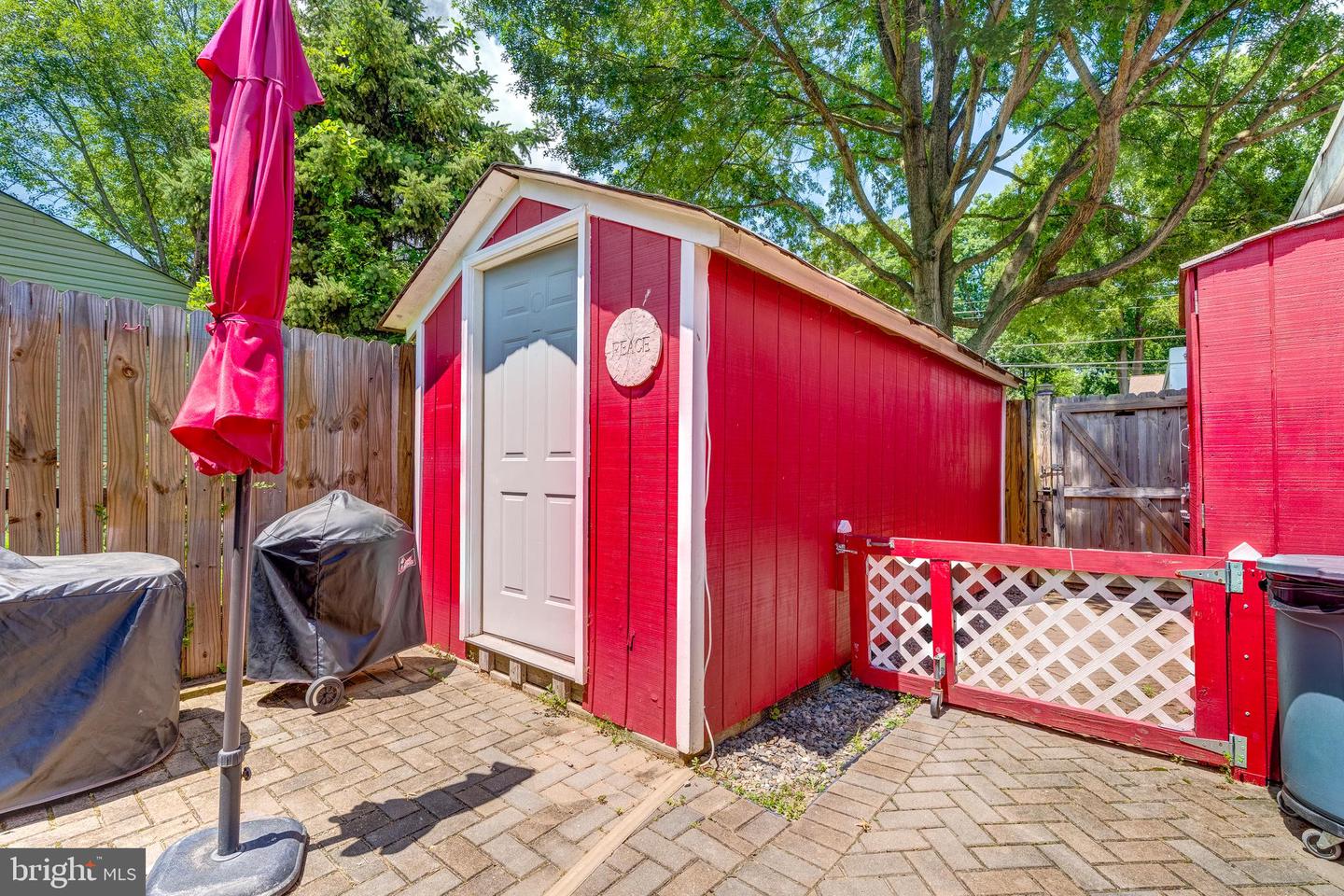 3810 JANCIE RD, FAIRFAX, Virginia 22030, 4 Bedrooms Bedrooms, ,2 BathroomsBathrooms,Residential,For sale,3810 JANCIE RD,VAFC2006458 MLS # VAFC2006458