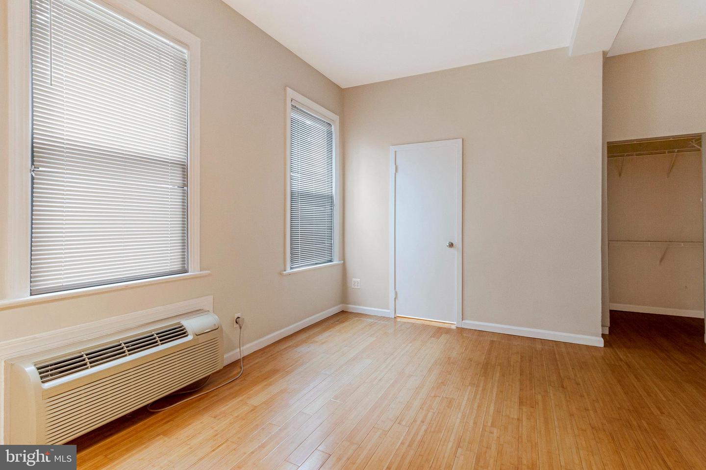 1822-15TH NW 15TH ST NW #202, WASHINGTON, District Of Columbia 20009, ,1 BathroomBathrooms,Residential,For sale,1822-15TH NW 15TH ST NW #202,DCDC2205866 MLS # DCDC2205866