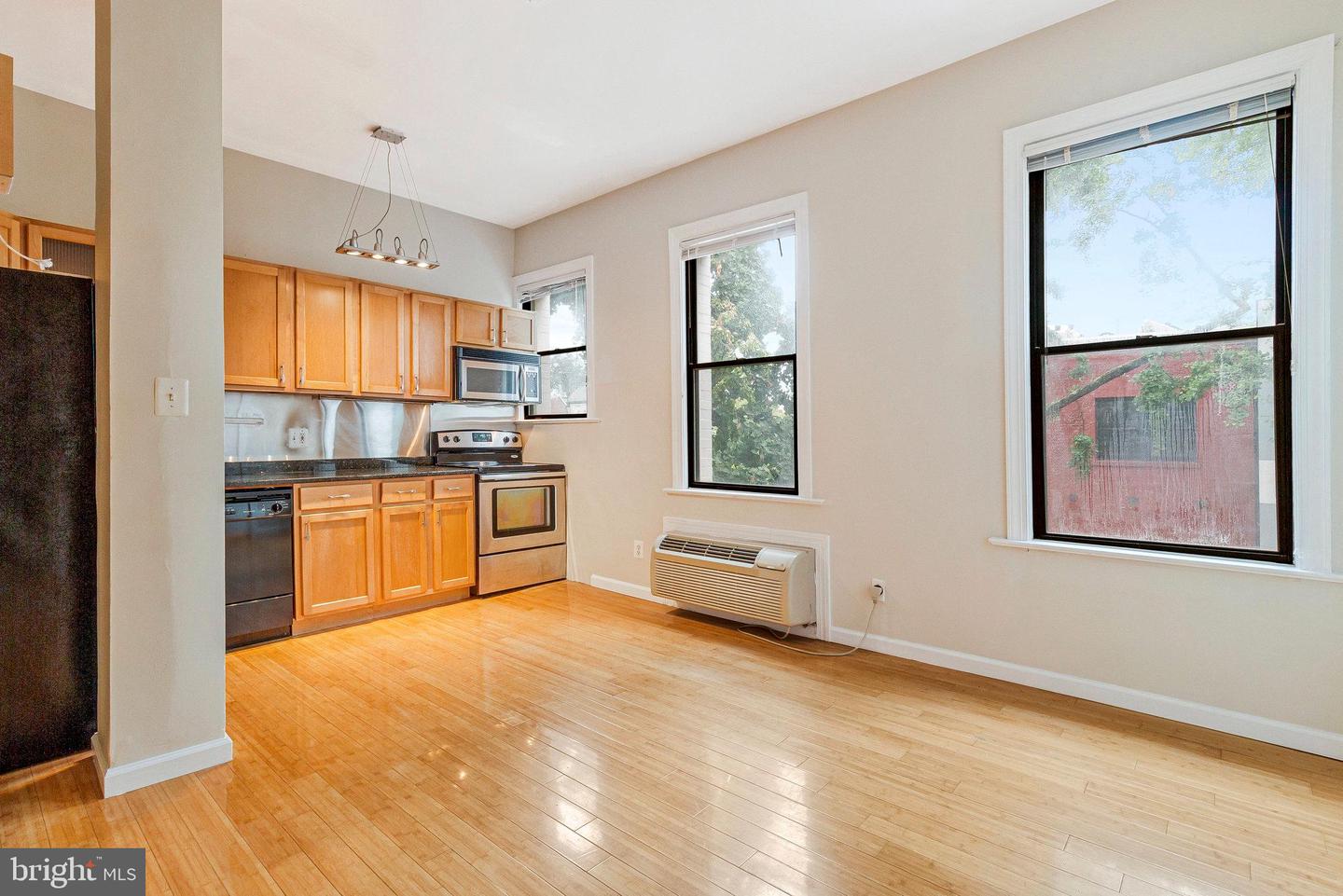 1822-15TH NW 15TH ST NW #202, WASHINGTON, District Of Columbia 20009, ,1 BathroomBathrooms,Residential,For sale,1822-15TH NW 15TH ST NW #202,DCDC2205866 MLS # DCDC2205866