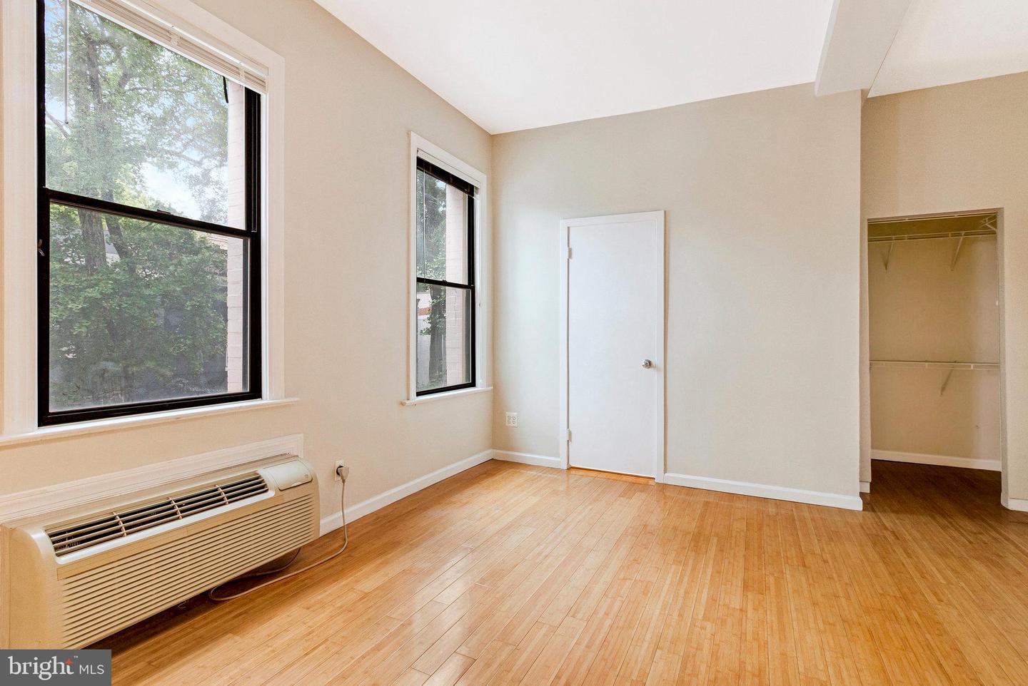 1822-15TH NW 15TH ST NW #202, WASHINGTON, District Of Columbia 20009, ,1 BathroomBathrooms,Residential,For sale,1822-15TH NW 15TH ST NW #202,DCDC2205866 MLS # DCDC2205866