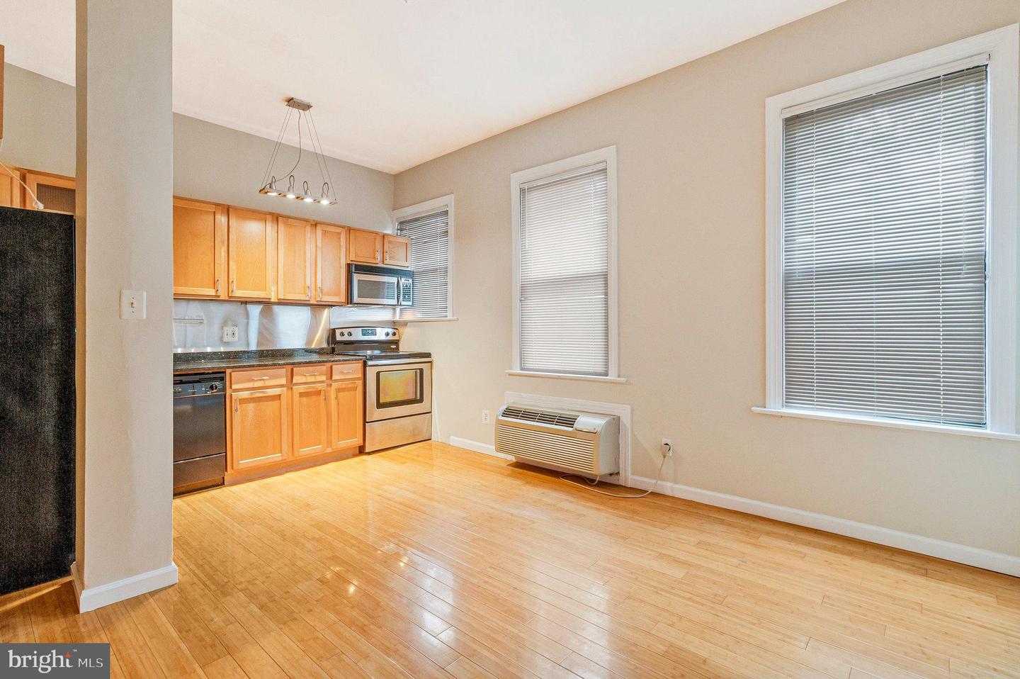 1822-15TH NW 15TH ST NW #202, WASHINGTON, District Of Columbia 20009, ,1 BathroomBathrooms,Residential,For sale,1822-15TH NW 15TH ST NW #202,DCDC2205866 MLS # DCDC2205866