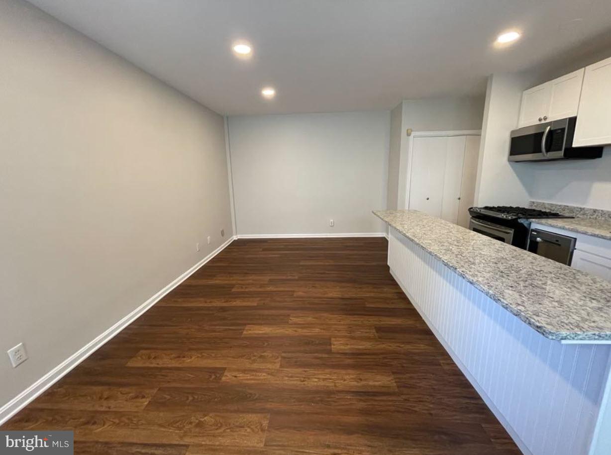 1669 COLUMBIA RD NW #215, WASHINGTON, District Of Columbia 20009, 1 Bedroom Bedrooms, ,1 BathroomBathrooms,Residential,For sale,1669 COLUMBIA RD NW #215,DCDC2206188 MLS # DCDC2206188