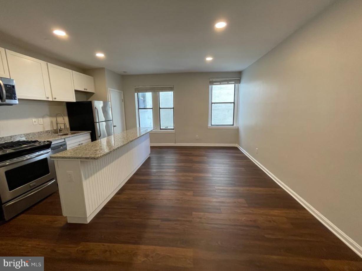 1669 COLUMBIA RD NW #215, WASHINGTON, District Of Columbia 20009, 1 Bedroom Bedrooms, ,1 BathroomBathrooms,Residential,For sale,1669 COLUMBIA RD NW #215,DCDC2206188 MLS # DCDC2206188