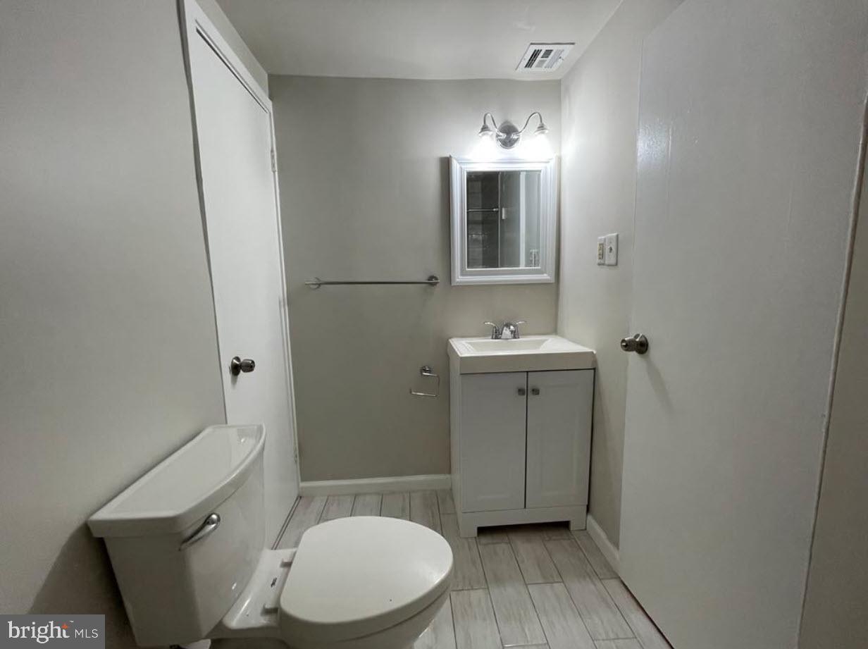 1669 COLUMBIA RD NW #215, WASHINGTON, District Of Columbia 20009, 1 Bedroom Bedrooms, ,1 BathroomBathrooms,Residential,For sale,1669 COLUMBIA RD NW #215,DCDC2206188 MLS # DCDC2206188