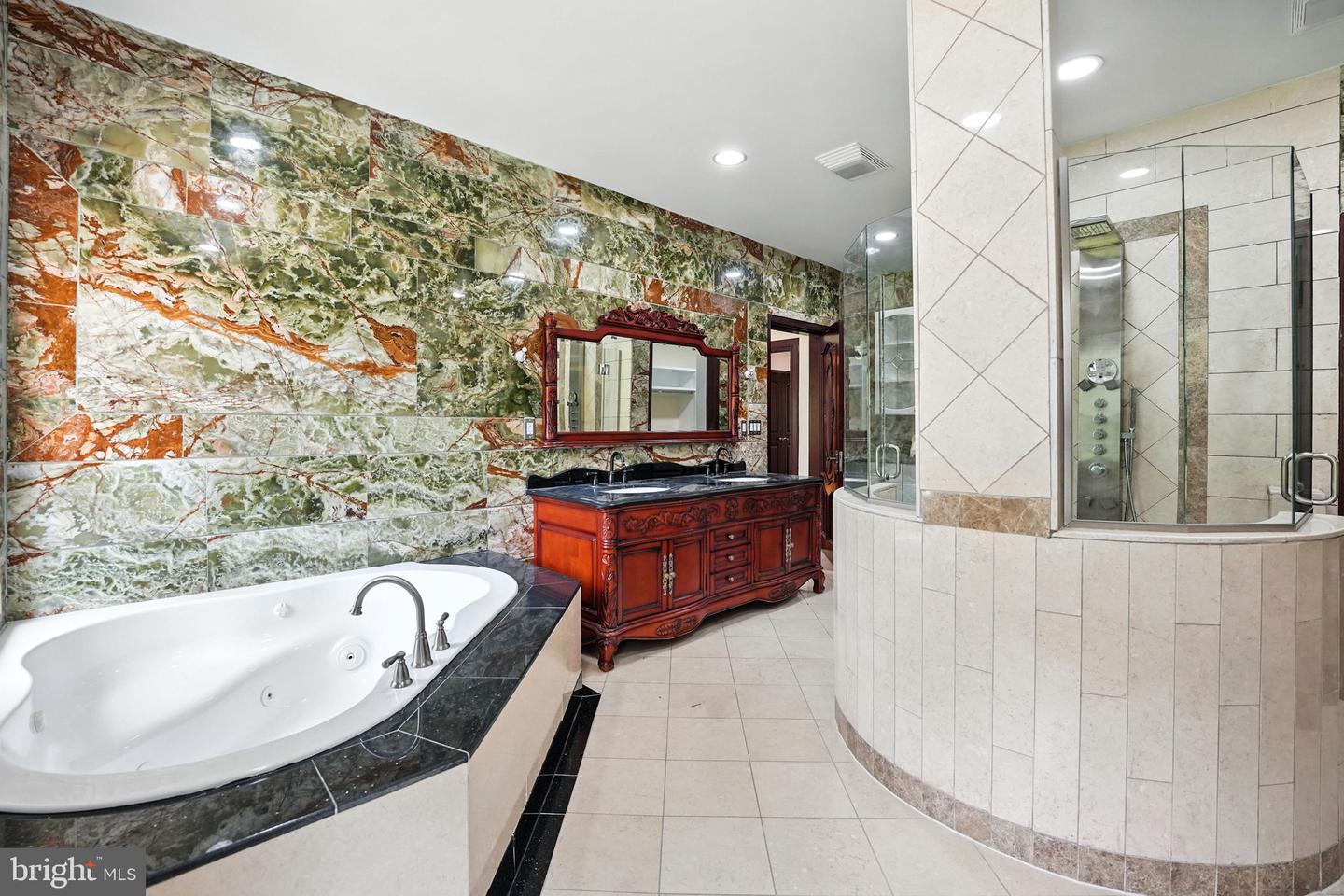 1712 BRIAR RIDGE RD, MCLEAN, Virginia 22101, 10 Bedrooms Bedrooms, ,11 BathroomsBathrooms,Residential,For sale,1712 BRIAR RIDGE RD,VAFX2248158 MLS # VAFX2248158