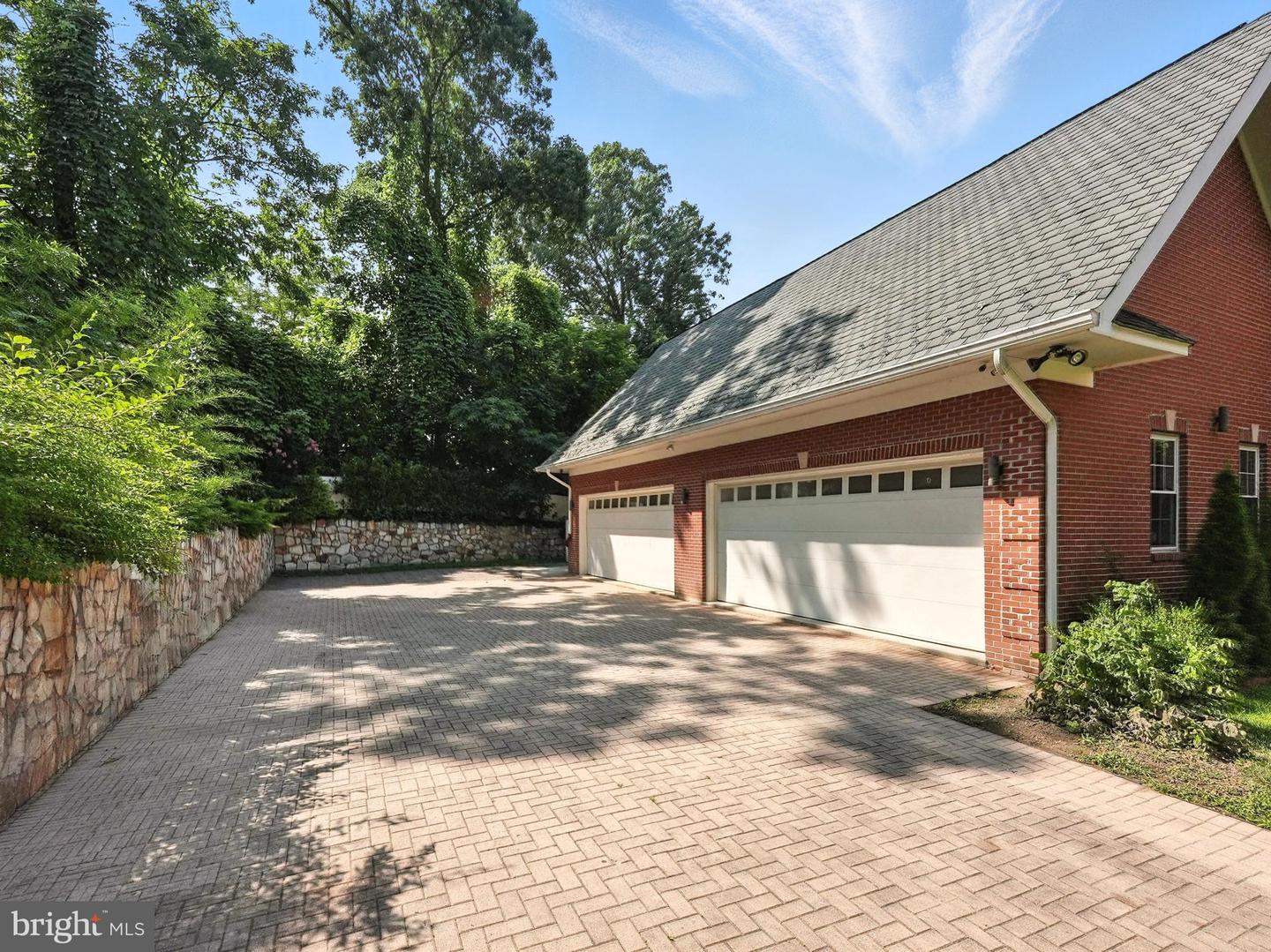 1712 BRIAR RIDGE RD, MCLEAN, Virginia 22101, 10 Bedrooms Bedrooms, ,11 BathroomsBathrooms,Residential,For sale,1712 BRIAR RIDGE RD,VAFX2248158 MLS # VAFX2248158