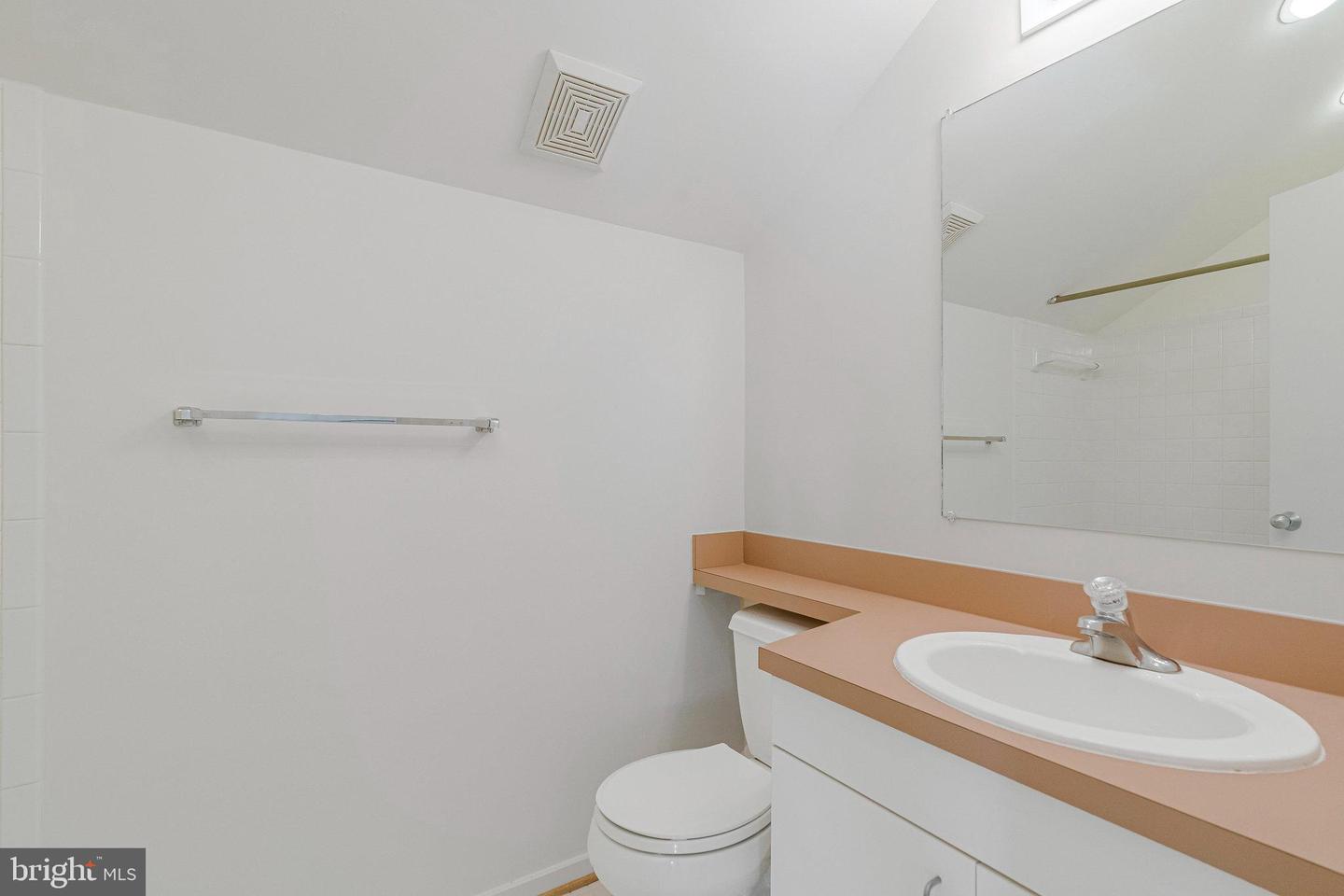 11908 MOSS POINT LN, RESTON, Virginia 20194, 3 Bedrooms Bedrooms, ,3 BathroomsBathrooms,Residential,For sale,11908 MOSS POINT LN,VAFX2248196 MLS # VAFX2248196