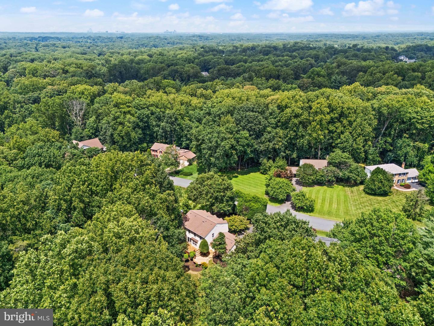 10912 BLUE ROAN RD, OAKTON, Virginia 22124, 4 Bedrooms Bedrooms, ,3 BathroomsBathrooms,Residential,For sale,10912 BLUE ROAN RD,VAFX2249182 MLS # VAFX2249182