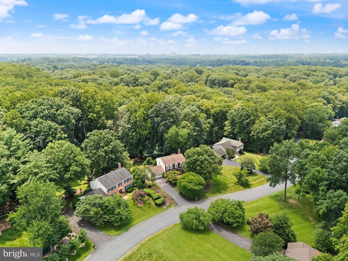 10912 BLUE ROAN RD, OAKTON, Virginia 22124, 4 Bedrooms Bedrooms, ,3 BathroomsBathrooms,Residential,For sale,10912 BLUE ROAN RD,VAFX2249182 MLS # VAFX2249182