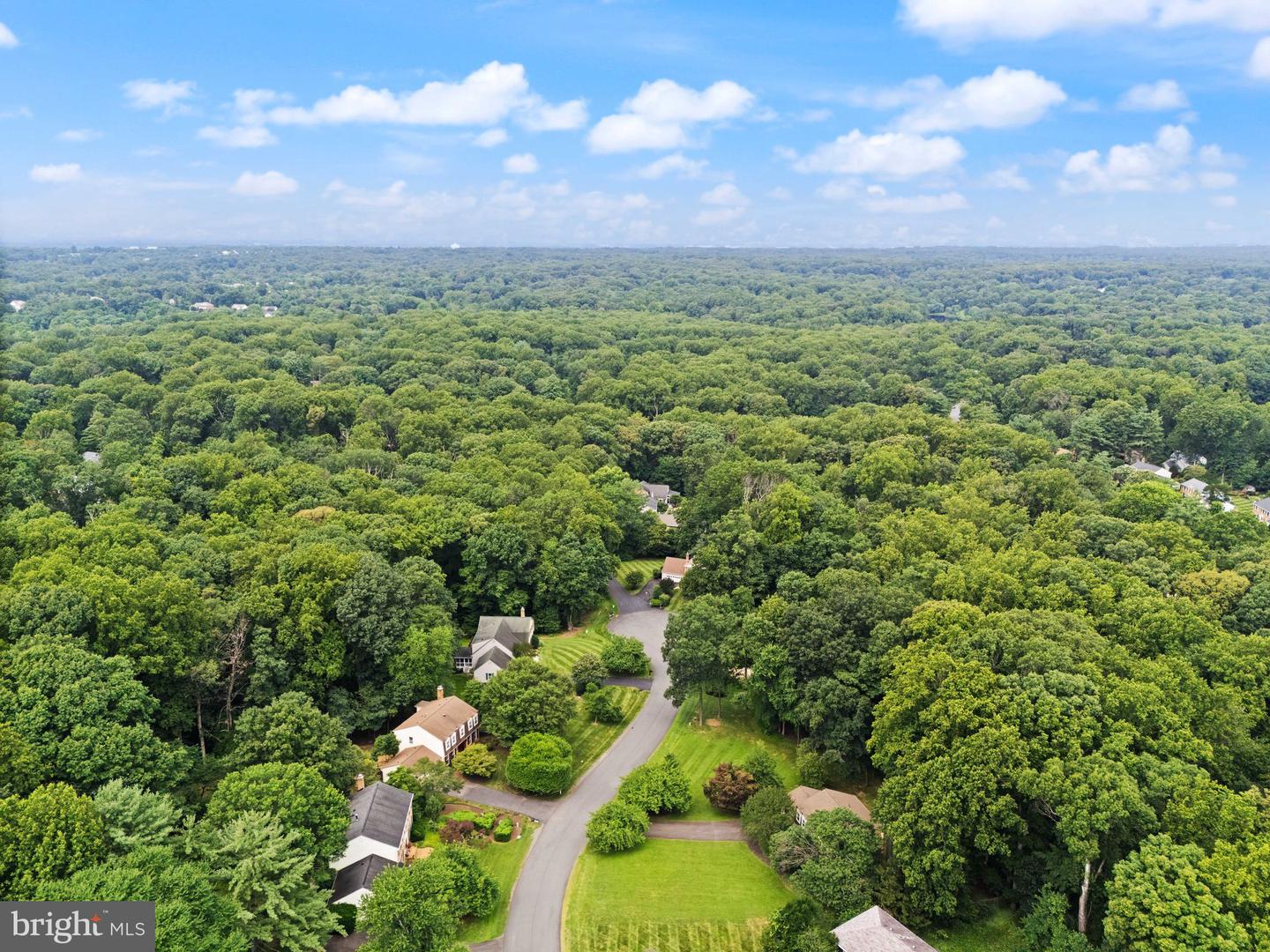 10912 BLUE ROAN RD, OAKTON, Virginia 22124, 4 Bedrooms Bedrooms, ,3 BathroomsBathrooms,Residential,For sale,10912 BLUE ROAN RD,VAFX2249182 MLS # VAFX2249182
