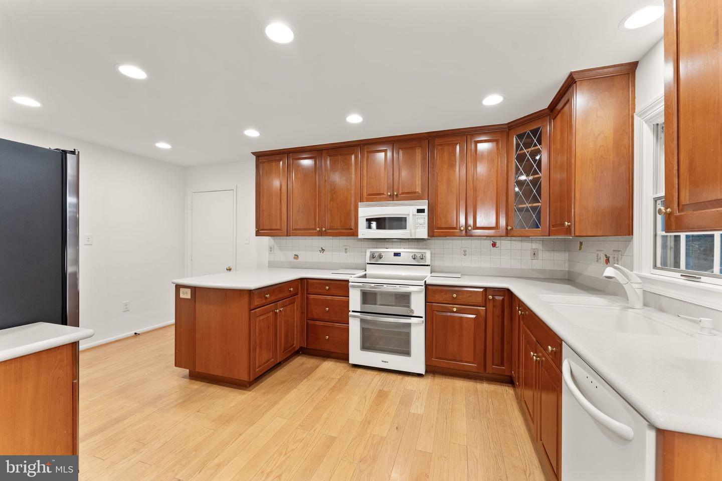 10912 BLUE ROAN RD, OAKTON, Virginia 22124, 4 Bedrooms Bedrooms, ,3 BathroomsBathrooms,Residential,For sale,10912 BLUE ROAN RD,VAFX2249182 MLS # VAFX2249182