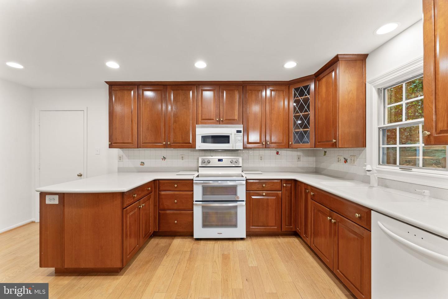 10912 BLUE ROAN RD, OAKTON, Virginia 22124, 4 Bedrooms Bedrooms, ,3 BathroomsBathrooms,Residential,For sale,10912 BLUE ROAN RD,VAFX2249182 MLS # VAFX2249182