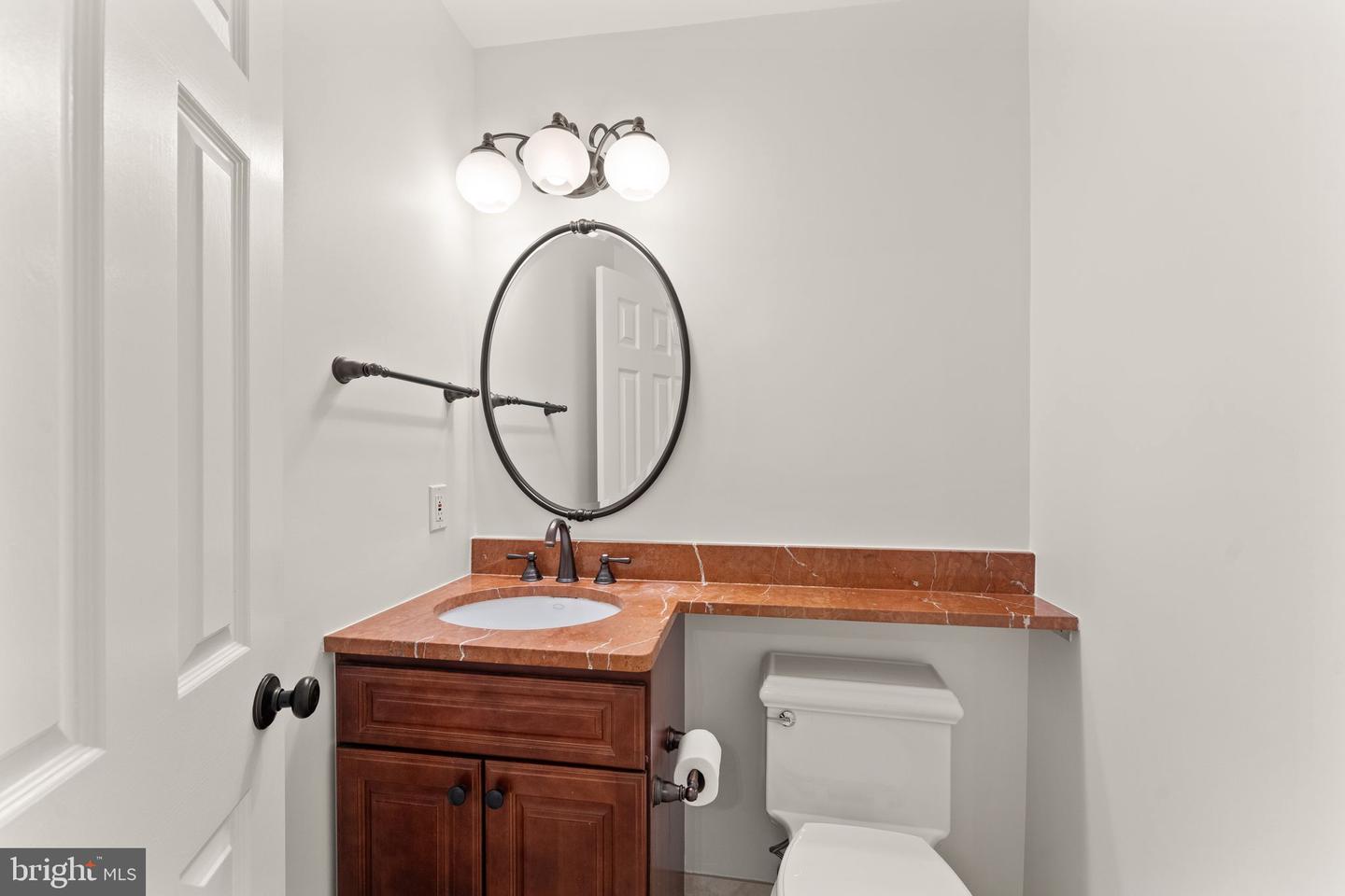 10912 BLUE ROAN RD, OAKTON, Virginia 22124, 4 Bedrooms Bedrooms, ,3 BathroomsBathrooms,Residential,For sale,10912 BLUE ROAN RD,VAFX2249182 MLS # VAFX2249182