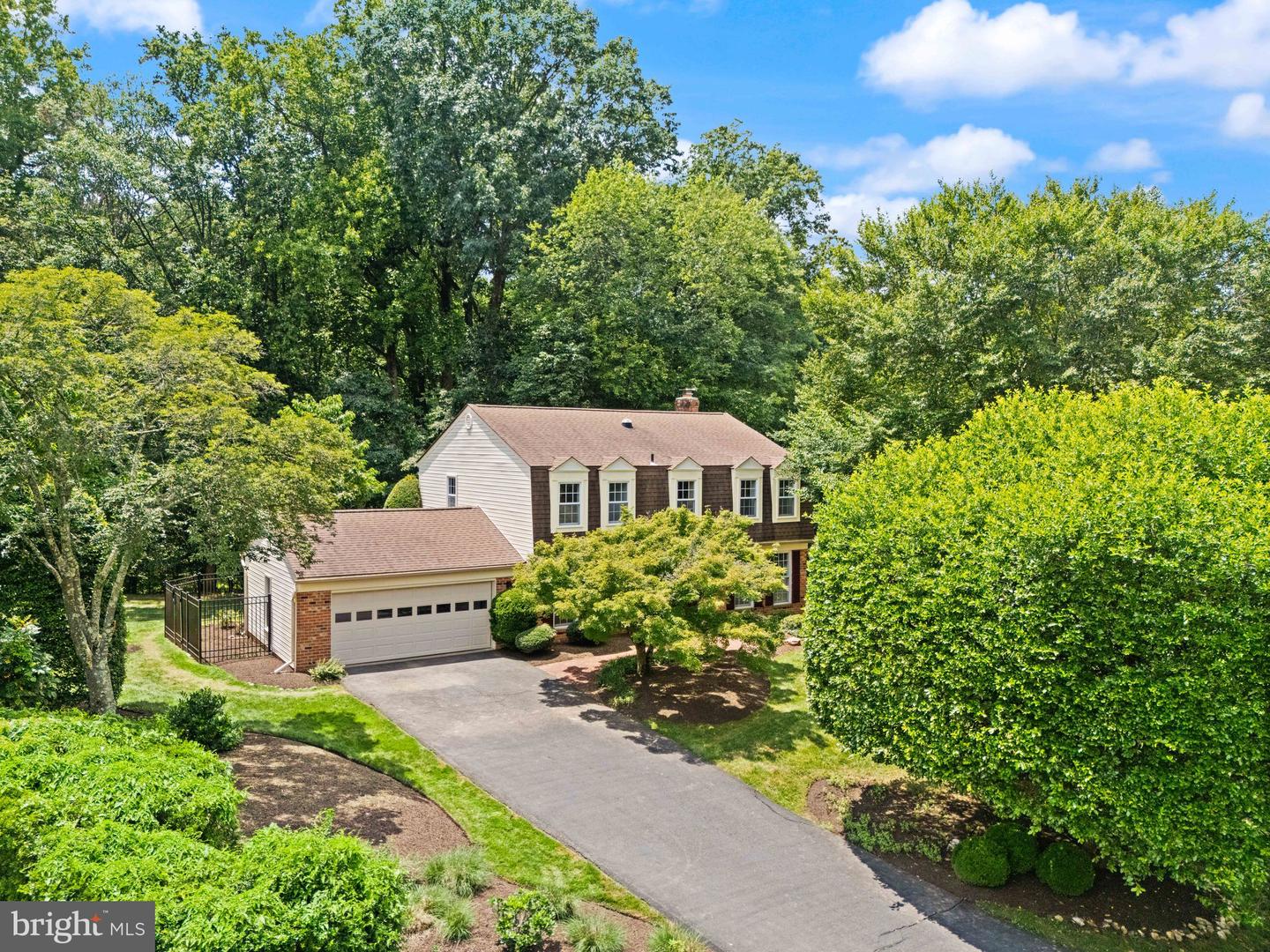 10912 BLUE ROAN RD, OAKTON, Virginia 22124, 4 Bedrooms Bedrooms, ,3 BathroomsBathrooms,Residential,For sale,10912 BLUE ROAN RD,VAFX2249182 MLS # VAFX2249182