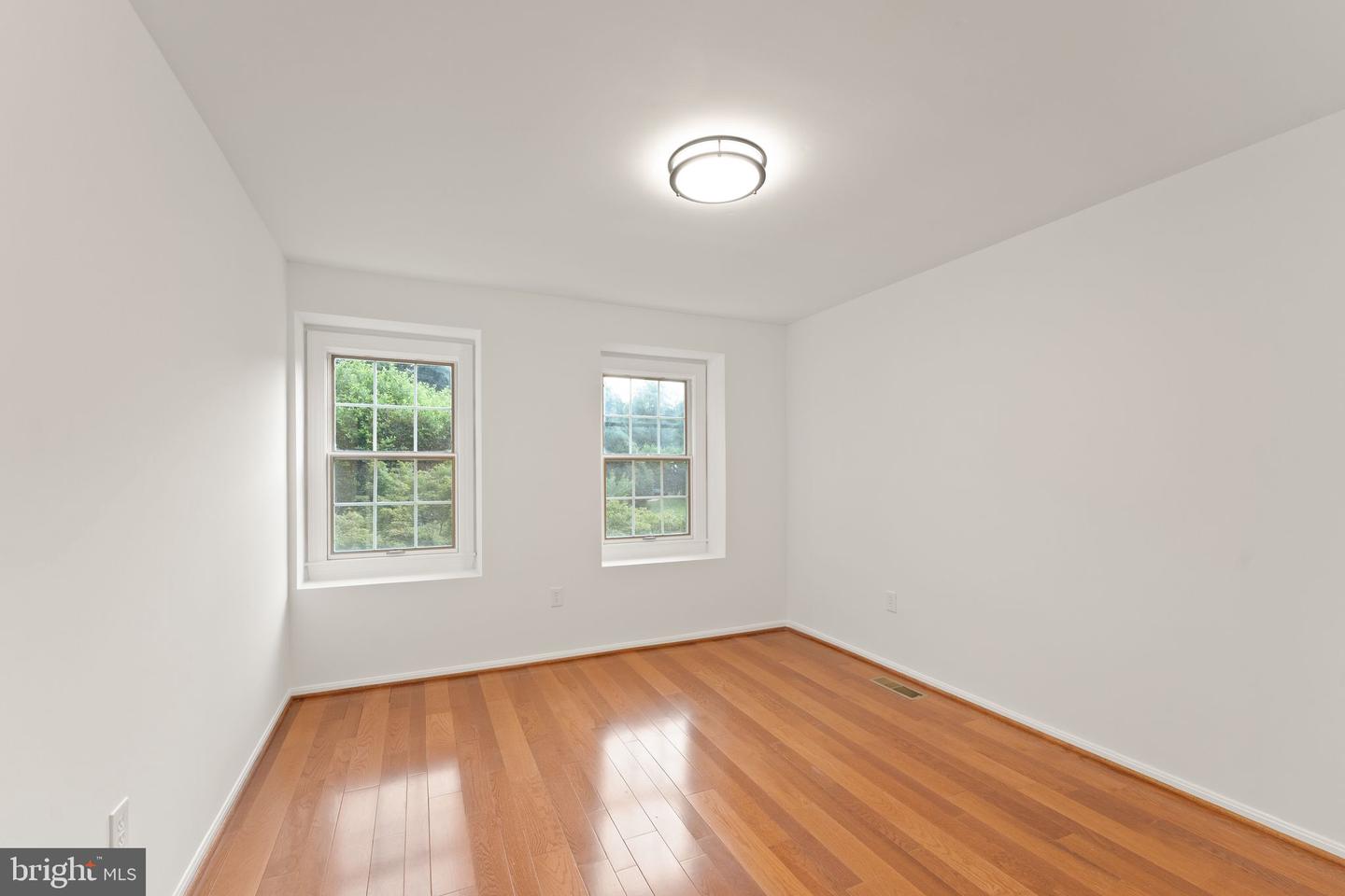 10912 BLUE ROAN RD, OAKTON, Virginia 22124, 4 Bedrooms Bedrooms, ,3 BathroomsBathrooms,Residential,For sale,10912 BLUE ROAN RD,VAFX2249182 MLS # VAFX2249182
