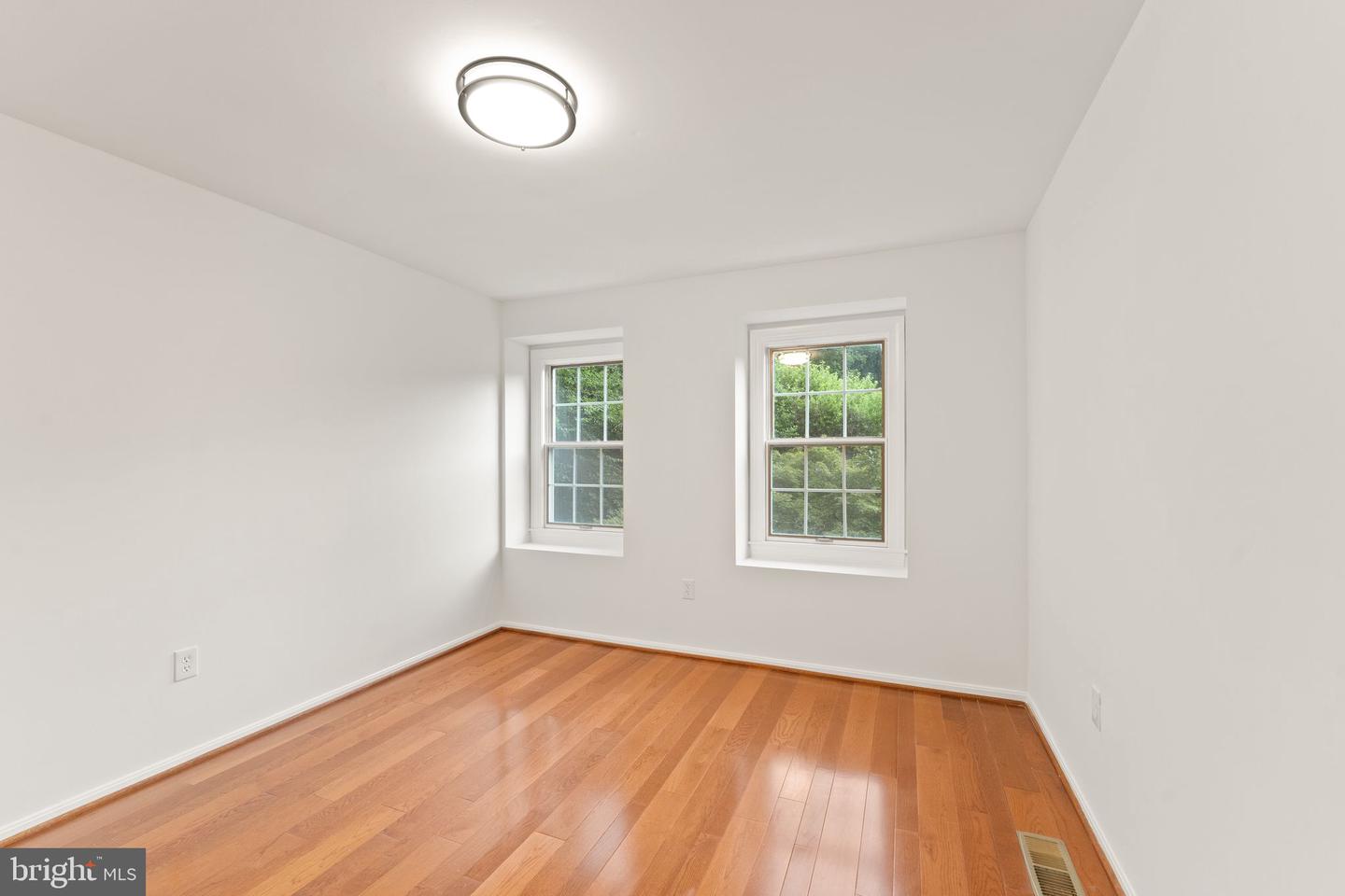 10912 BLUE ROAN RD, OAKTON, Virginia 22124, 4 Bedrooms Bedrooms, ,3 BathroomsBathrooms,Residential,For sale,10912 BLUE ROAN RD,VAFX2249182 MLS # VAFX2249182