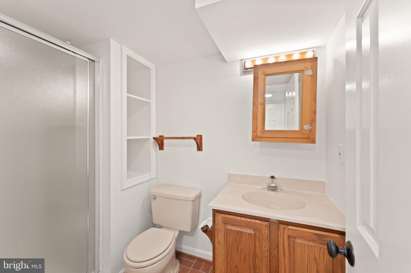 10912 BLUE ROAN RD, OAKTON, Virginia 22124, 4 Bedrooms Bedrooms, ,3 BathroomsBathrooms,Residential,For sale,10912 BLUE ROAN RD,VAFX2249182 MLS # VAFX2249182