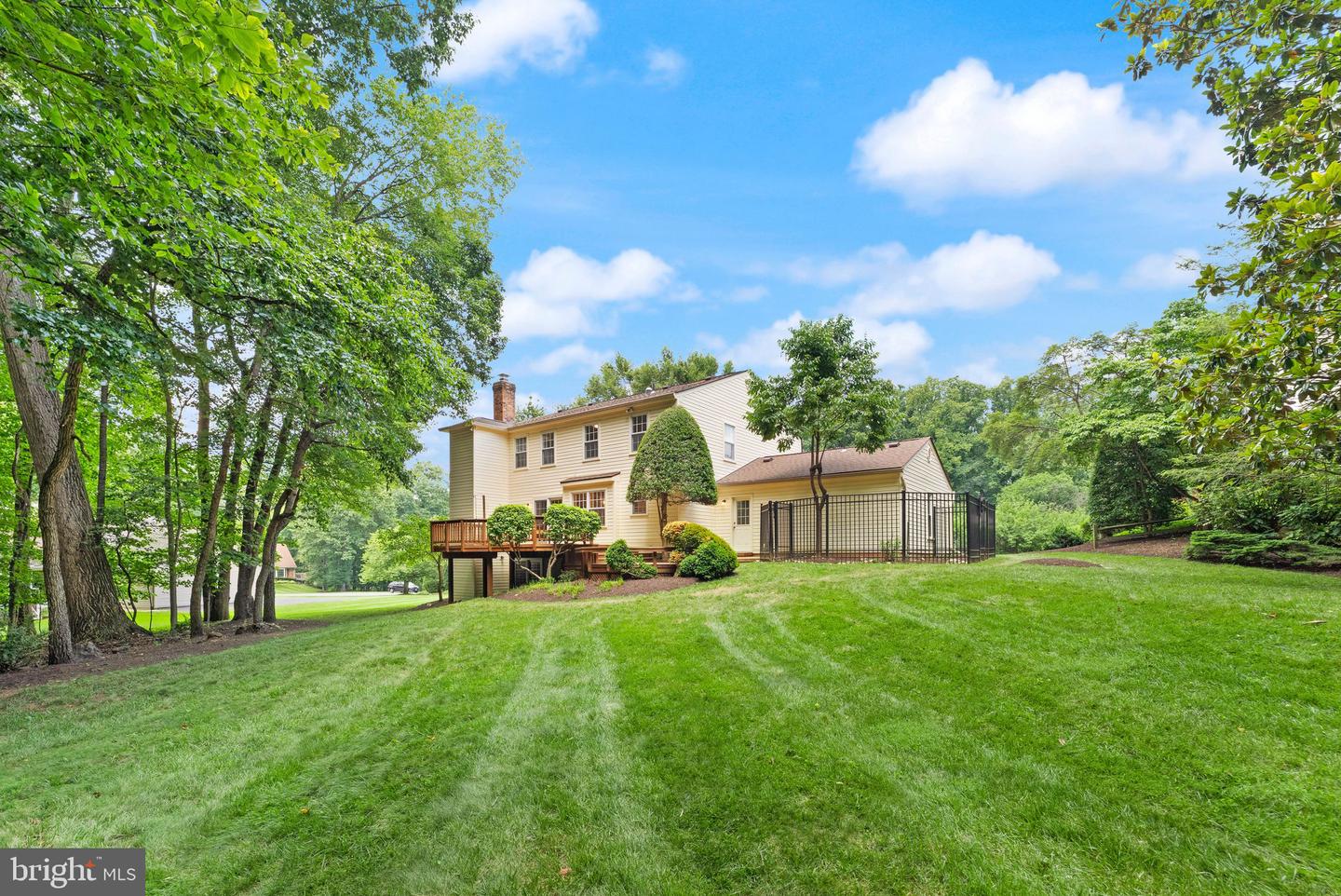 10912 BLUE ROAN RD, OAKTON, Virginia 22124, 4 Bedrooms Bedrooms, ,3 BathroomsBathrooms,Residential,For sale,10912 BLUE ROAN RD,VAFX2249182 MLS # VAFX2249182