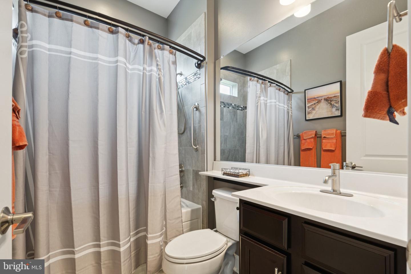 116 COTTONTAIL DR, LAKE FREDERICK, Virginia 22630, 3 Bedrooms Bedrooms, 8 Rooms Rooms,3 BathroomsBathrooms,Residential,For sale,116 COTTONTAIL DR,VAFV2035016 MLS # VAFV2035016