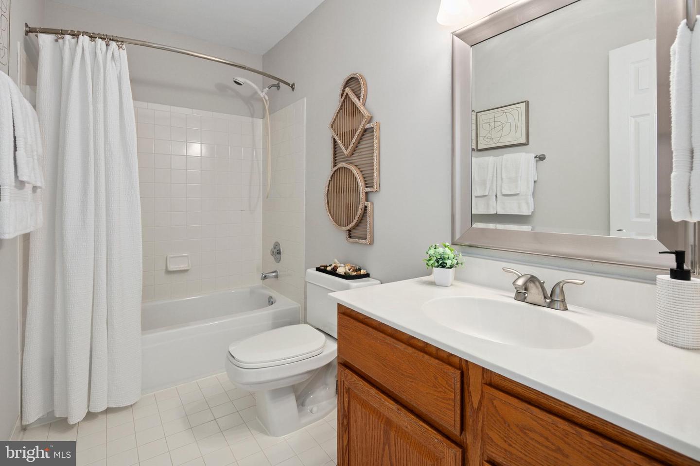 11415 HOLLOW TIMBER CT, RESTON, Virginia 20194, 4 Bedrooms Bedrooms, ,3 BathroomsBathrooms,Residential,For sale,11415 HOLLOW TIMBER CT,VAFX2249378 MLS # VAFX2249378