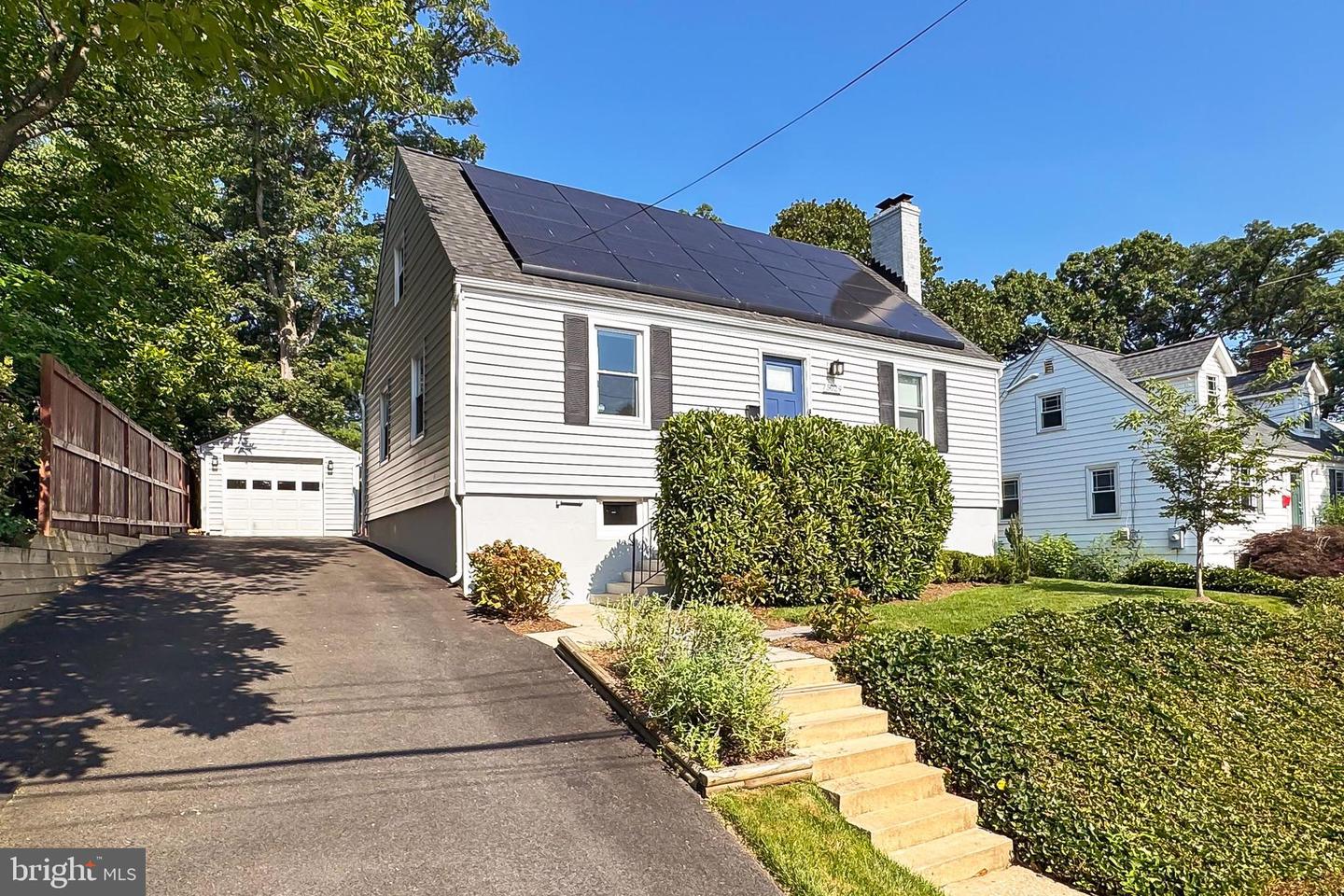 5029 22ND ST S, ARLINGTON, Virginia 22206, 4 Bedrooms Bedrooms, ,3 BathroomsBathrooms,Residential,For sale,5029 22ND ST S,VAAR2059626 MLS # VAAR2059626