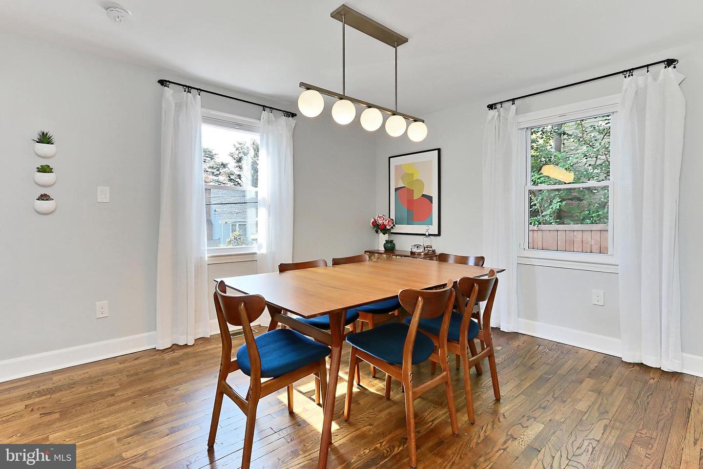 5029 22ND ST S, ARLINGTON, Virginia 22206, 4 Bedrooms Bedrooms, ,3 BathroomsBathrooms,Residential,For sale,5029 22ND ST S,VAAR2059626 MLS # VAAR2059626