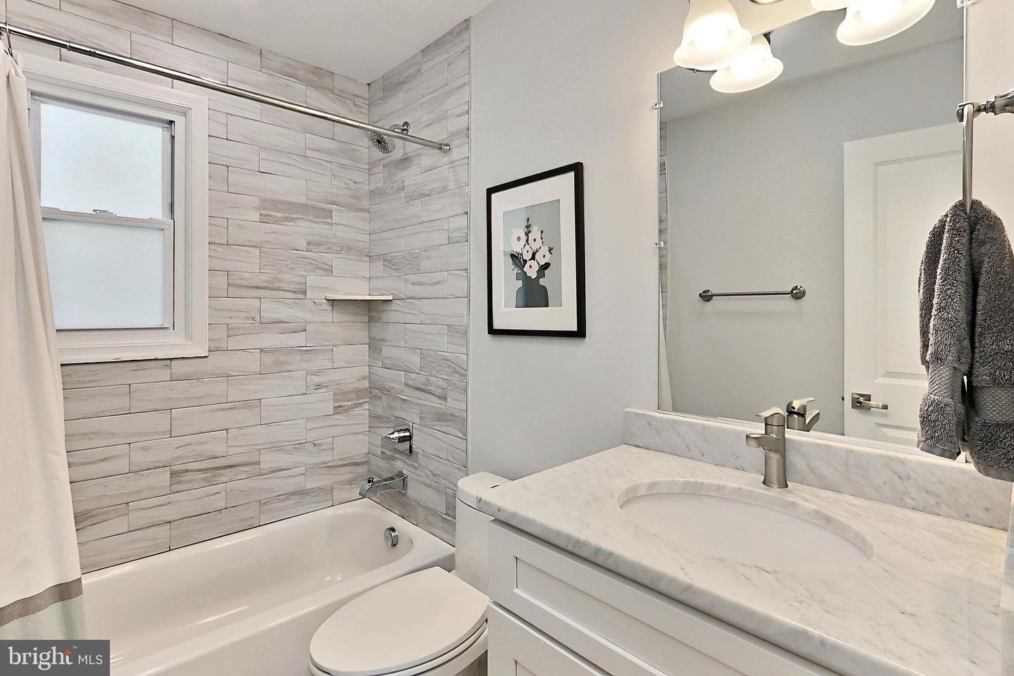 5029 22ND ST S, ARLINGTON, Virginia 22206, 4 Bedrooms Bedrooms, ,3 BathroomsBathrooms,Residential,For sale,5029 22ND ST S,VAAR2059626 MLS # VAAR2059626