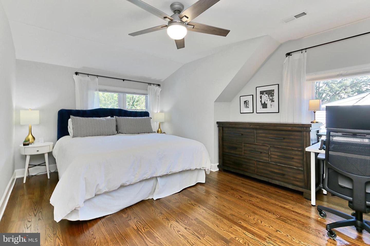 5029 22ND ST S, ARLINGTON, Virginia 22206, 4 Bedrooms Bedrooms, ,3 BathroomsBathrooms,Residential,For sale,5029 22ND ST S,VAAR2059626 MLS # VAAR2059626