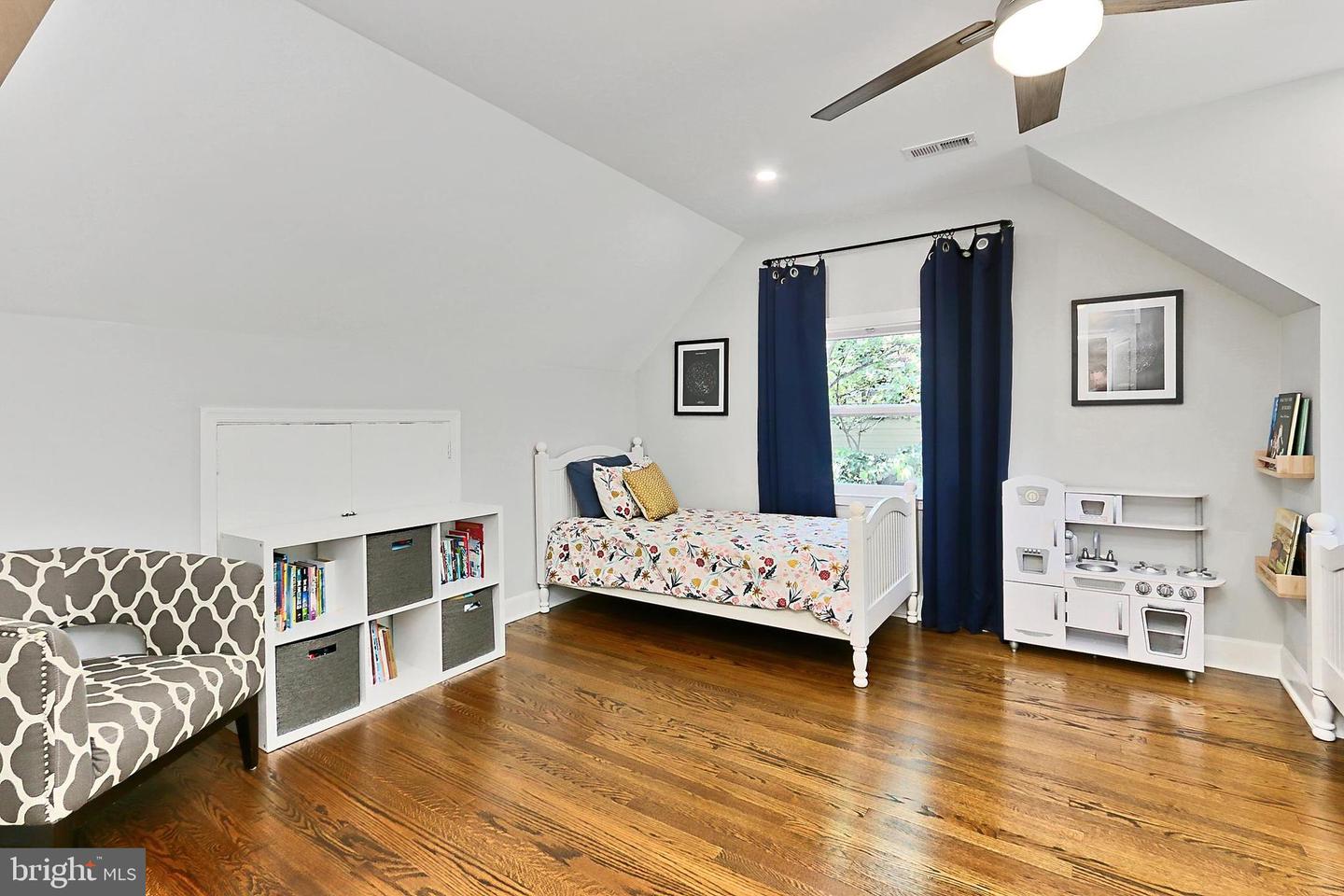 5029 22ND ST S, ARLINGTON, Virginia 22206, 4 Bedrooms Bedrooms, ,3 BathroomsBathrooms,Residential,For sale,5029 22ND ST S,VAAR2059626 MLS # VAAR2059626