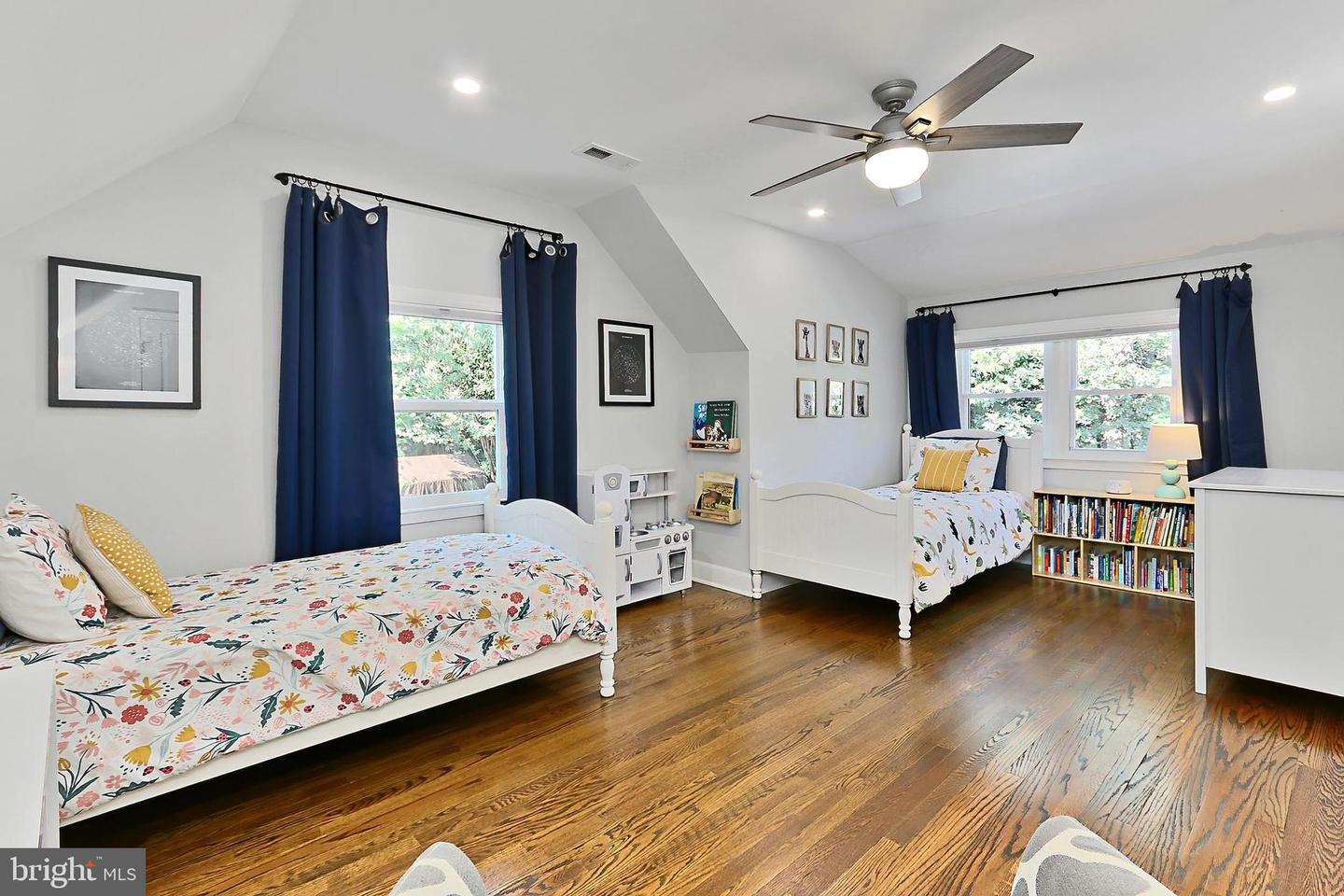 5029 22ND ST S, ARLINGTON, Virginia 22206, 4 Bedrooms Bedrooms, ,3 BathroomsBathrooms,Residential,For sale,5029 22ND ST S,VAAR2059626 MLS # VAAR2059626
