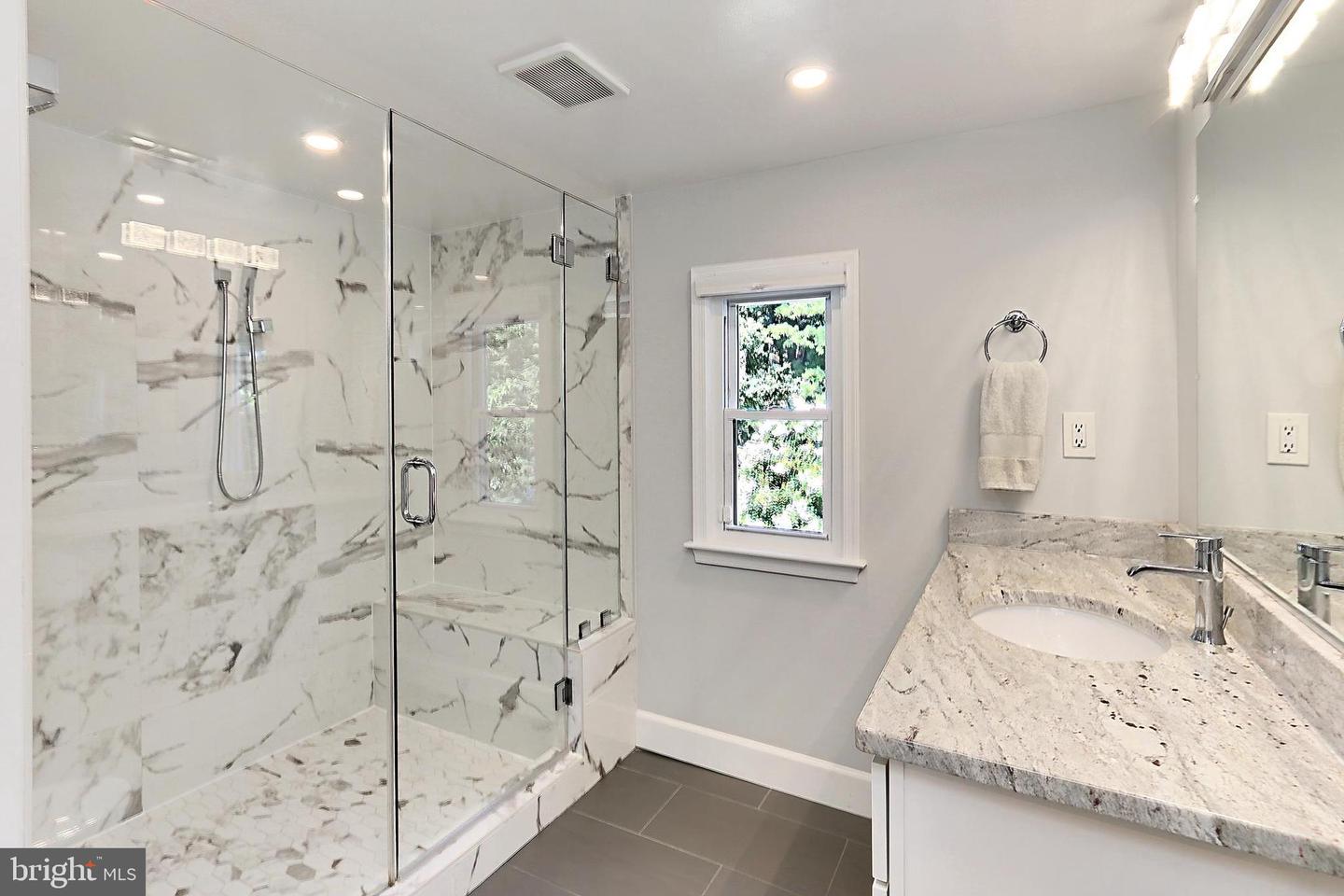 5029 22ND ST S, ARLINGTON, Virginia 22206, 4 Bedrooms Bedrooms, ,3 BathroomsBathrooms,Residential,For sale,5029 22ND ST S,VAAR2059626 MLS # VAAR2059626