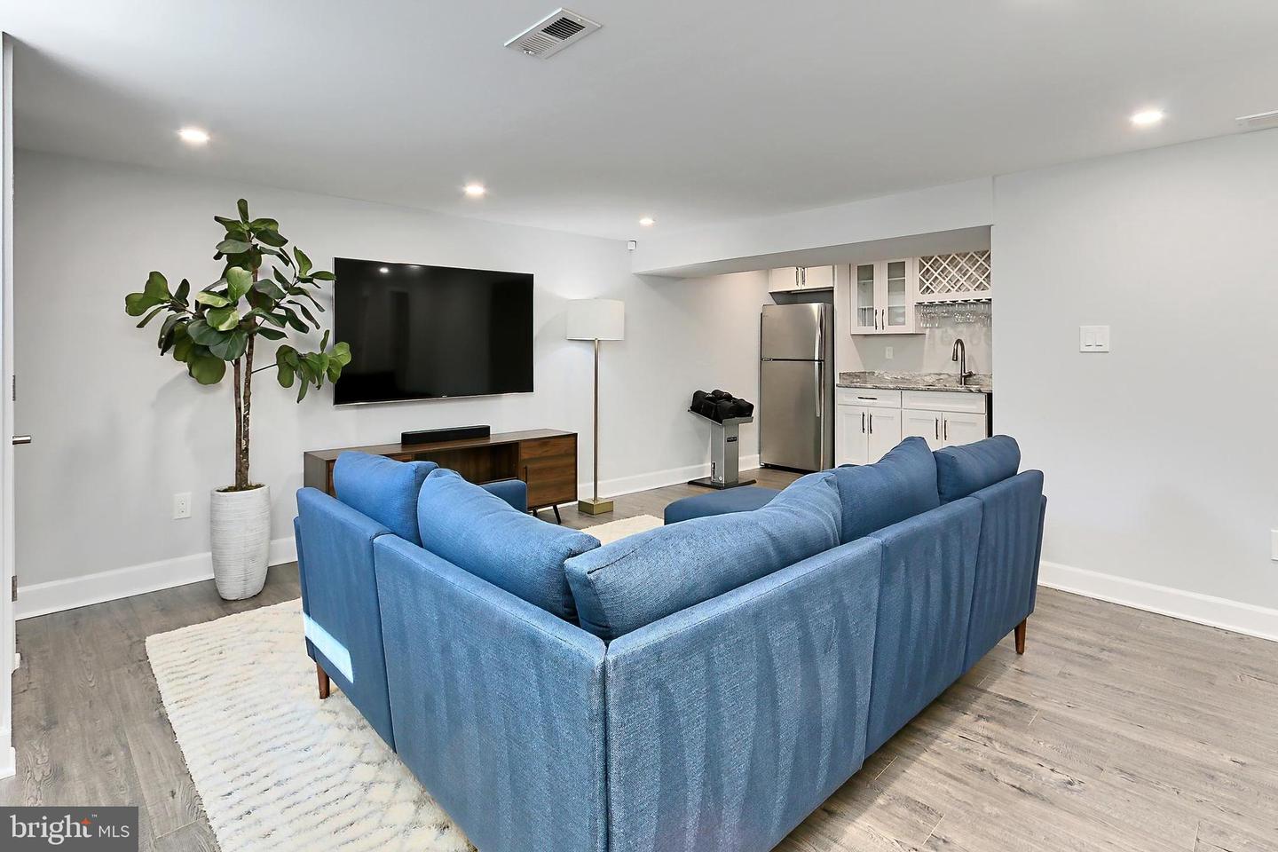 5029 22ND ST S, ARLINGTON, Virginia 22206, 4 Bedrooms Bedrooms, ,3 BathroomsBathrooms,Residential,For sale,5029 22ND ST S,VAAR2059626 MLS # VAAR2059626